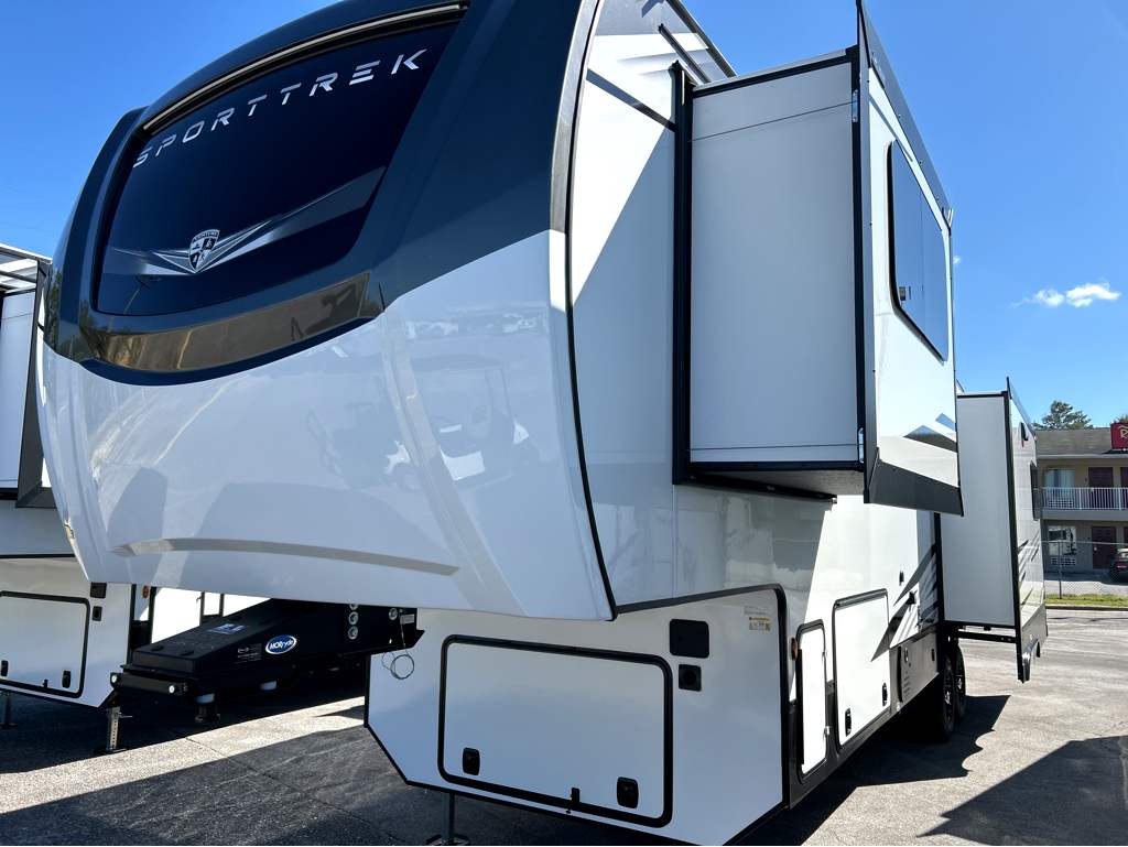 2026 VENTURE RV SPORTTREK 353VIK - Image 2