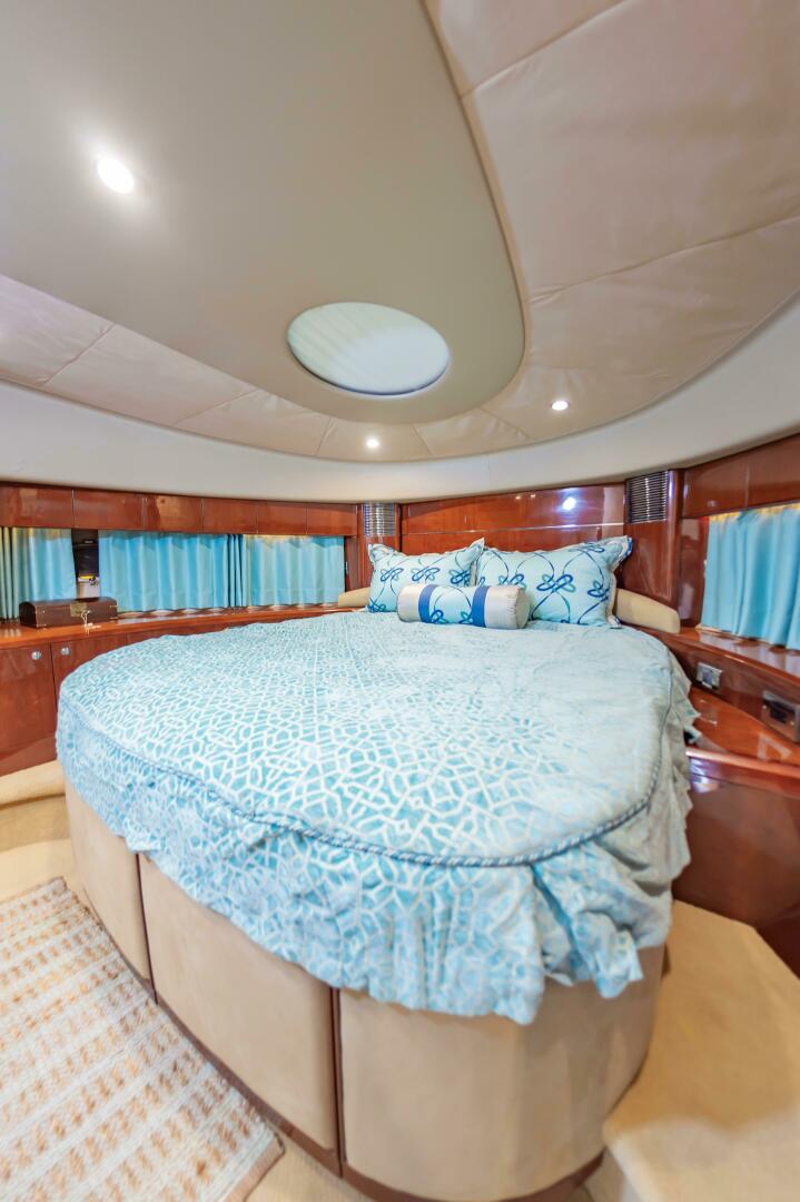 2006 Princess 75 - Image 90