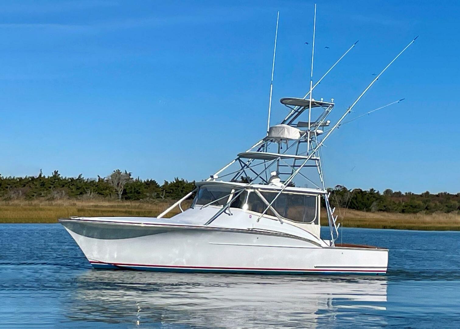 2005 Custom Carolina 40 DeSanti - Image 6