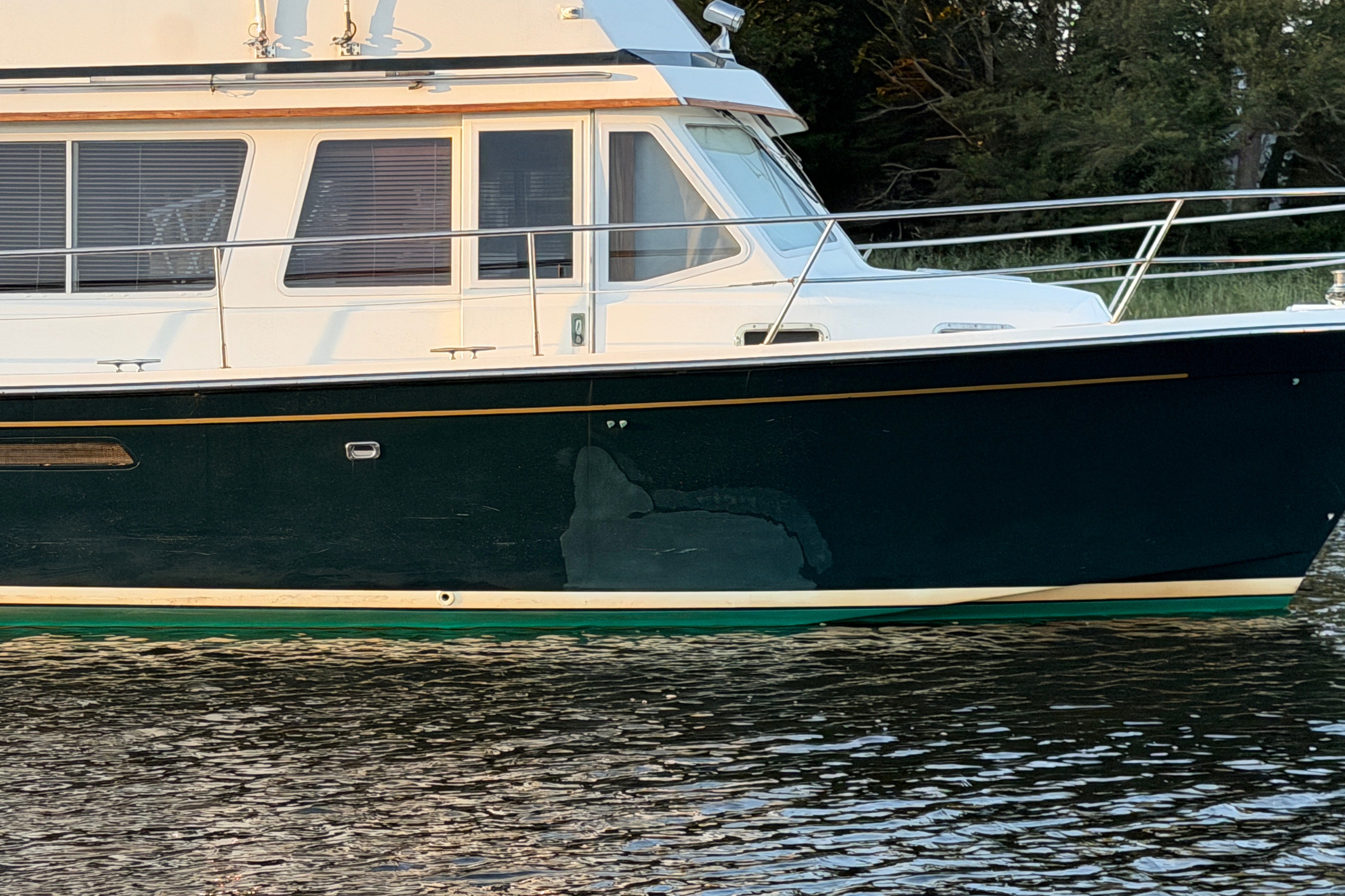 1998 Sabreline 36 AFT CABIN - Image 17