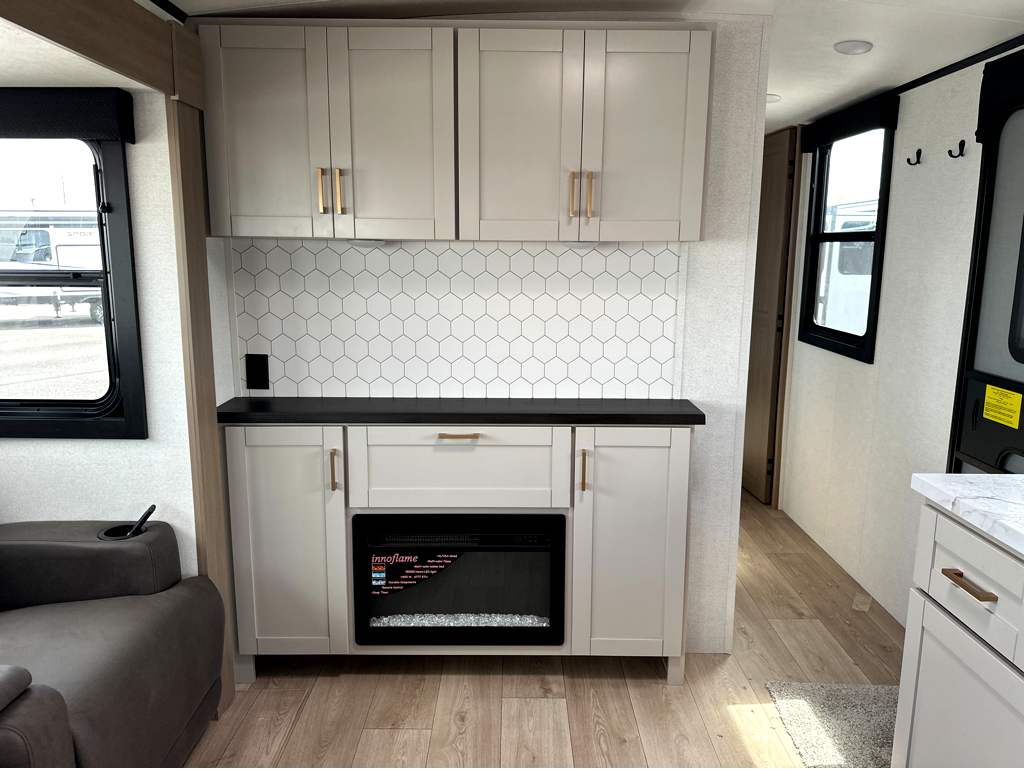 2027 JAYCO JAY FEATHER 29QBH - Image 17