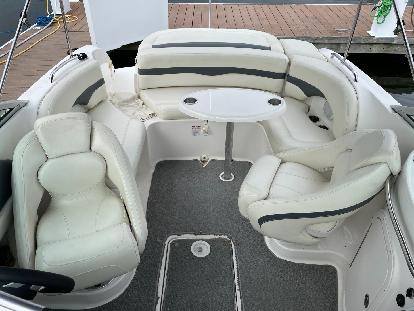 2005 Chaparral 236 Sunesta - Image 7