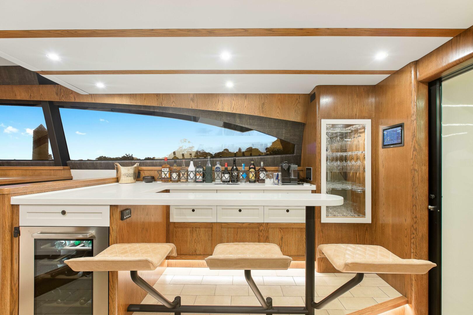 2021 Valder Yachts Power Cat - Image 15