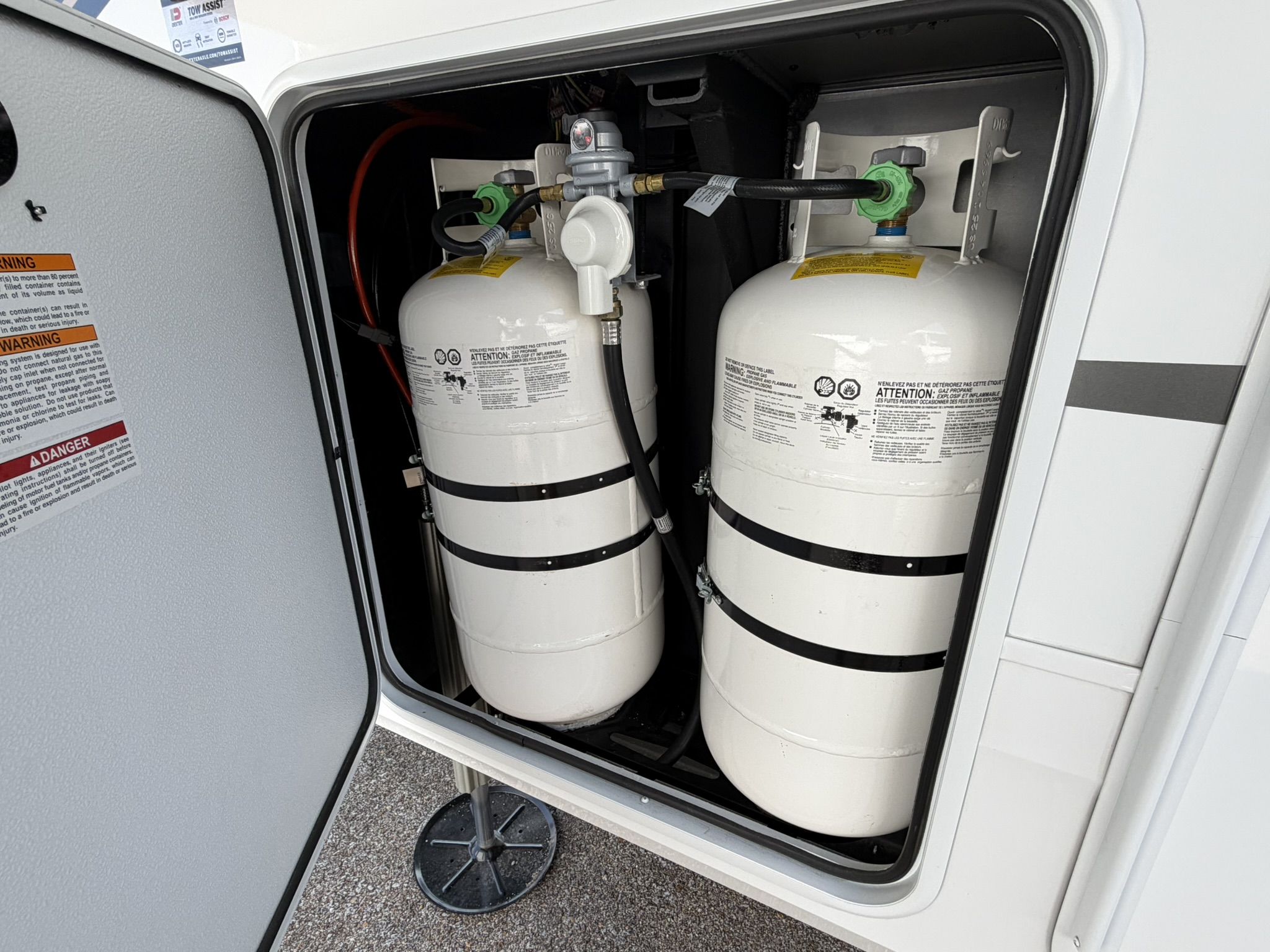 2027 JAYCO PINNACLE 32RLTS - Image 12