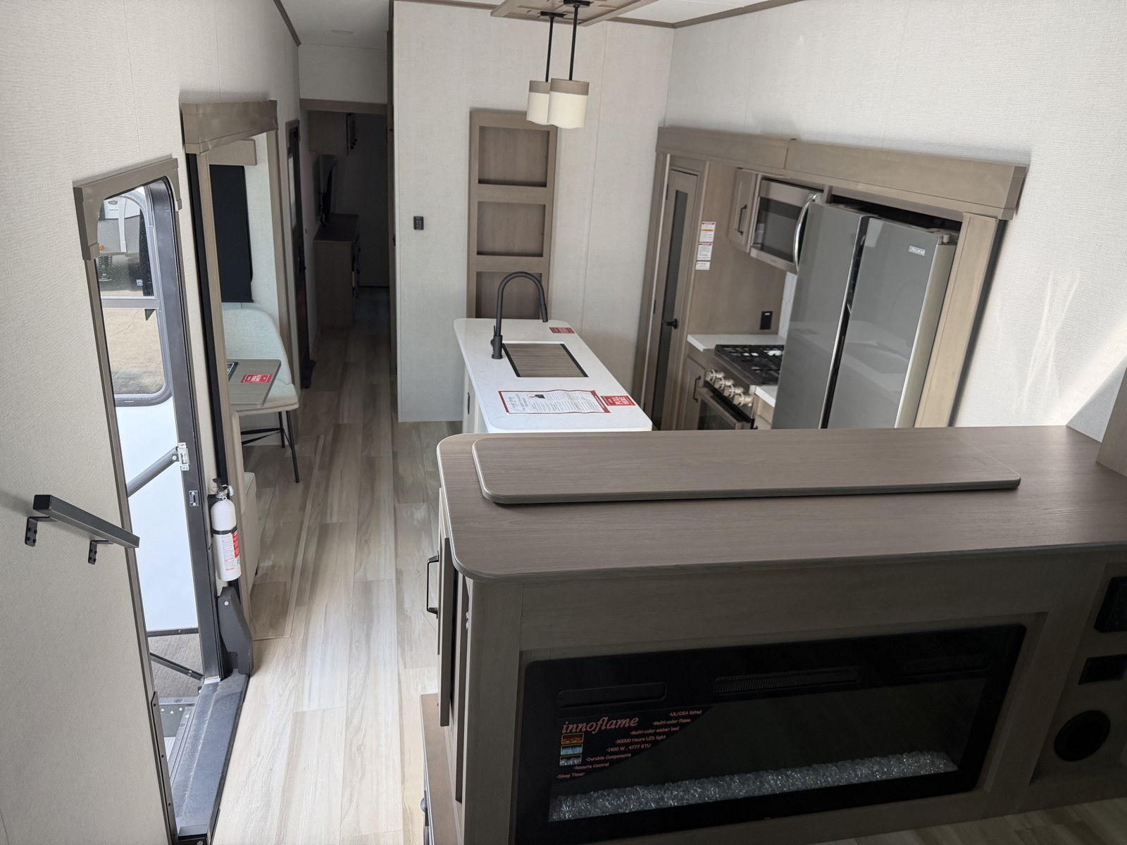 2025 GRAND DESIGN 360FLS - Image 26