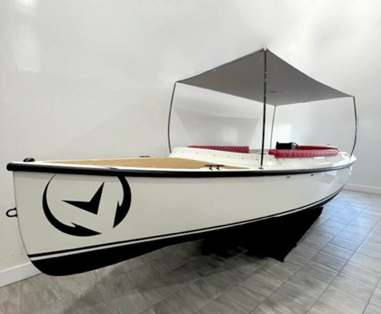 2024 Vision WX Tritoon - Image 38