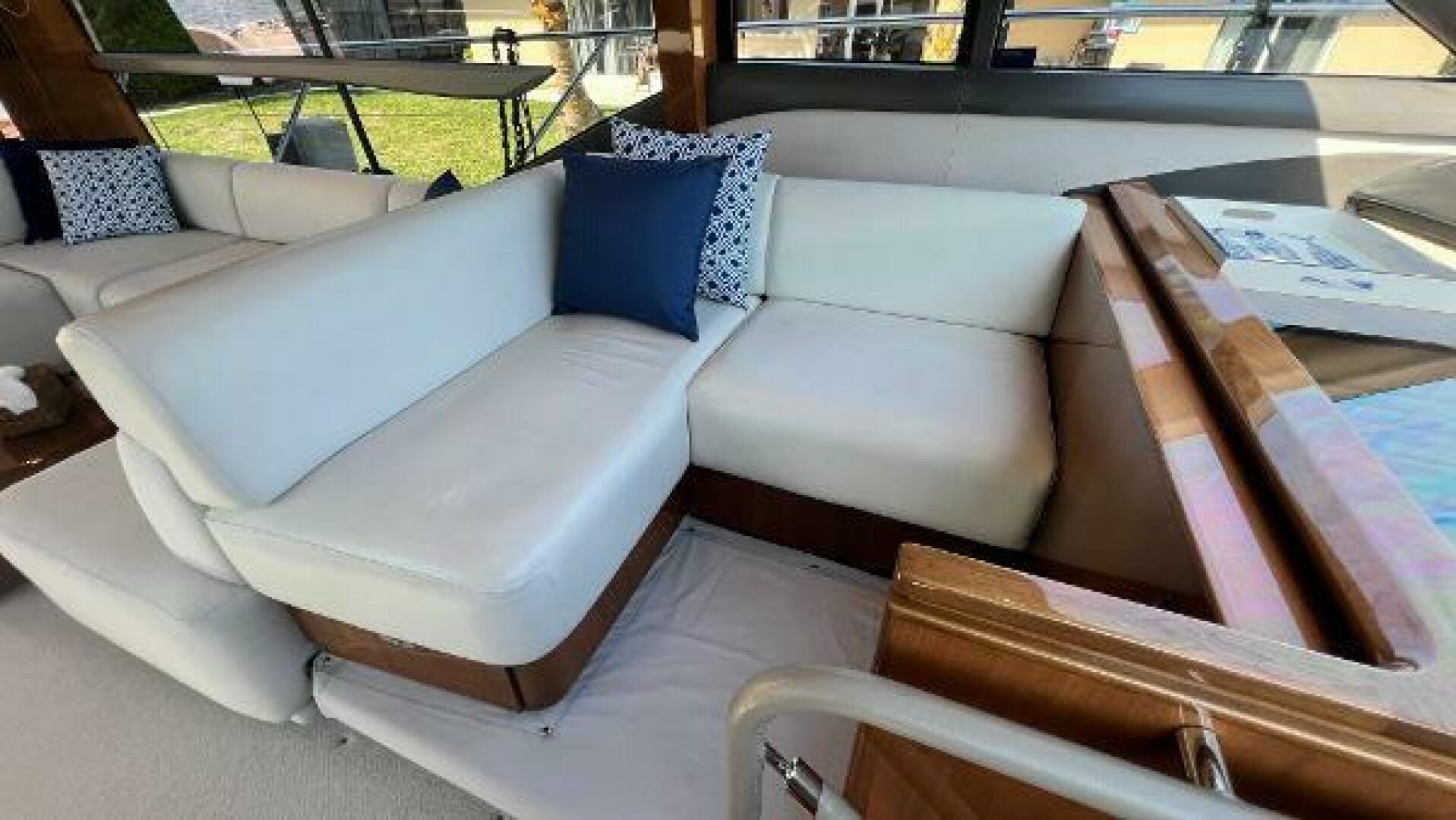 2019 Princess F62 - Image 51