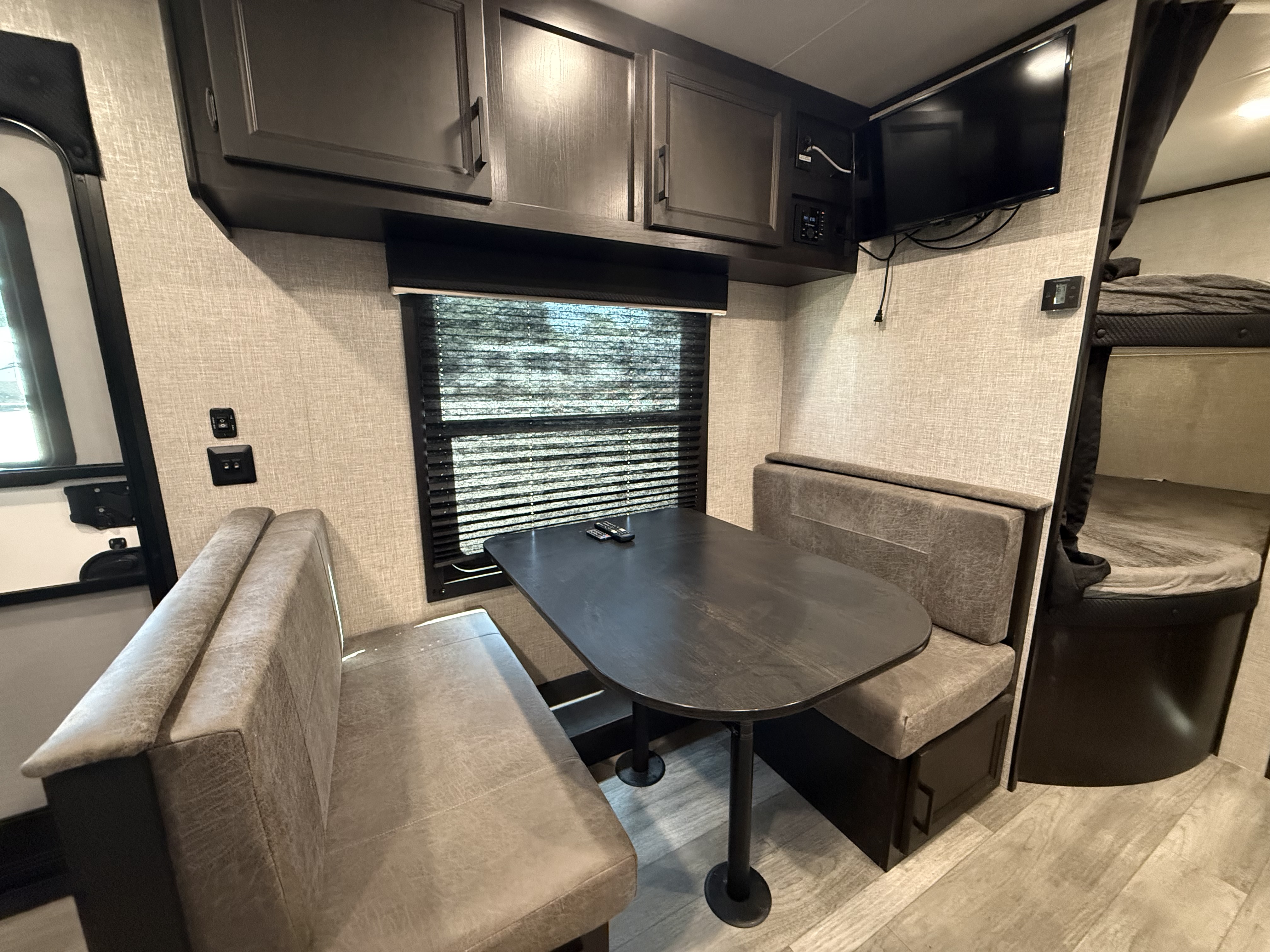 2022 JAYCO JAY FLIGHT 264BH - Image 10