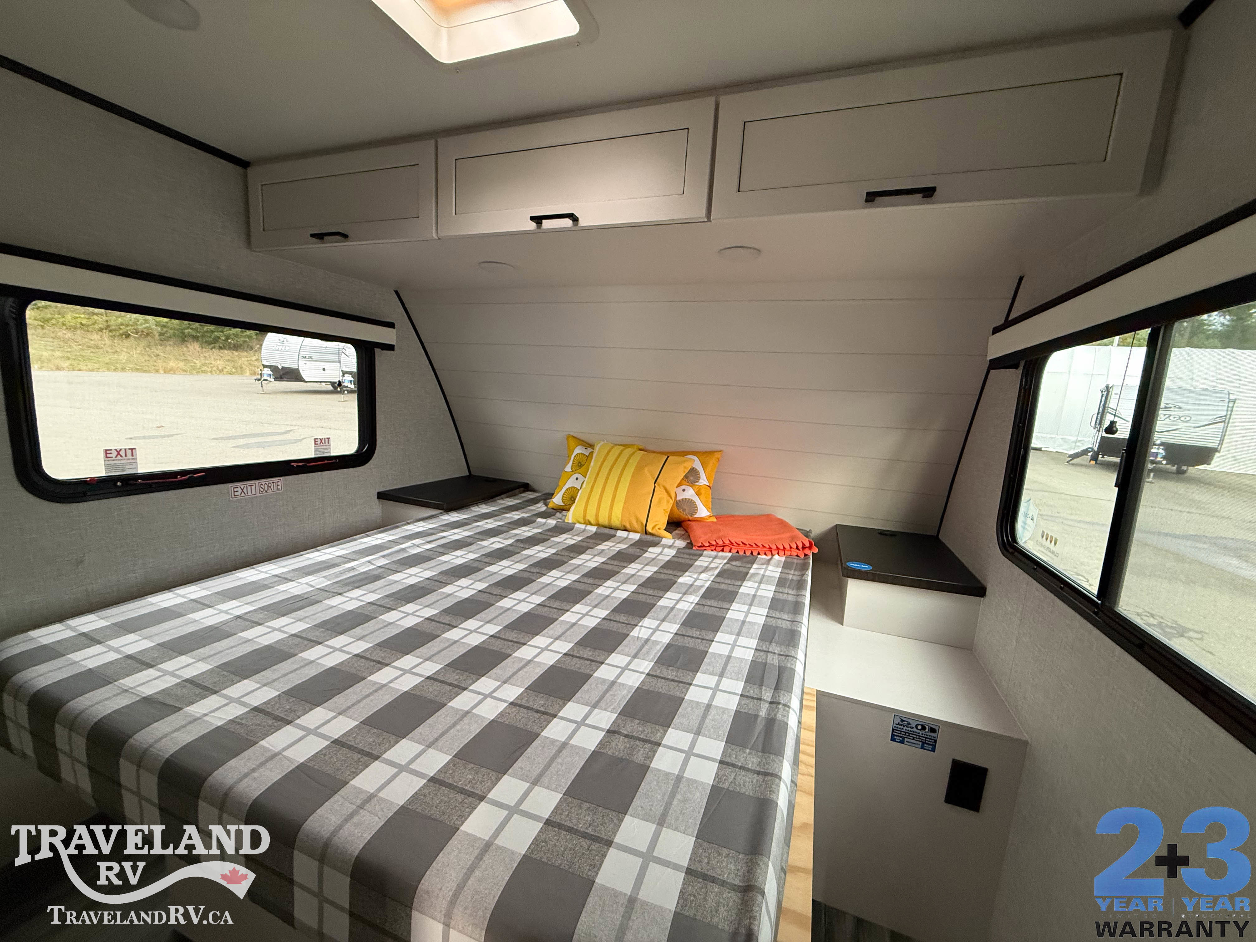2025 Jayco Jay Feather 27RK - Image 12