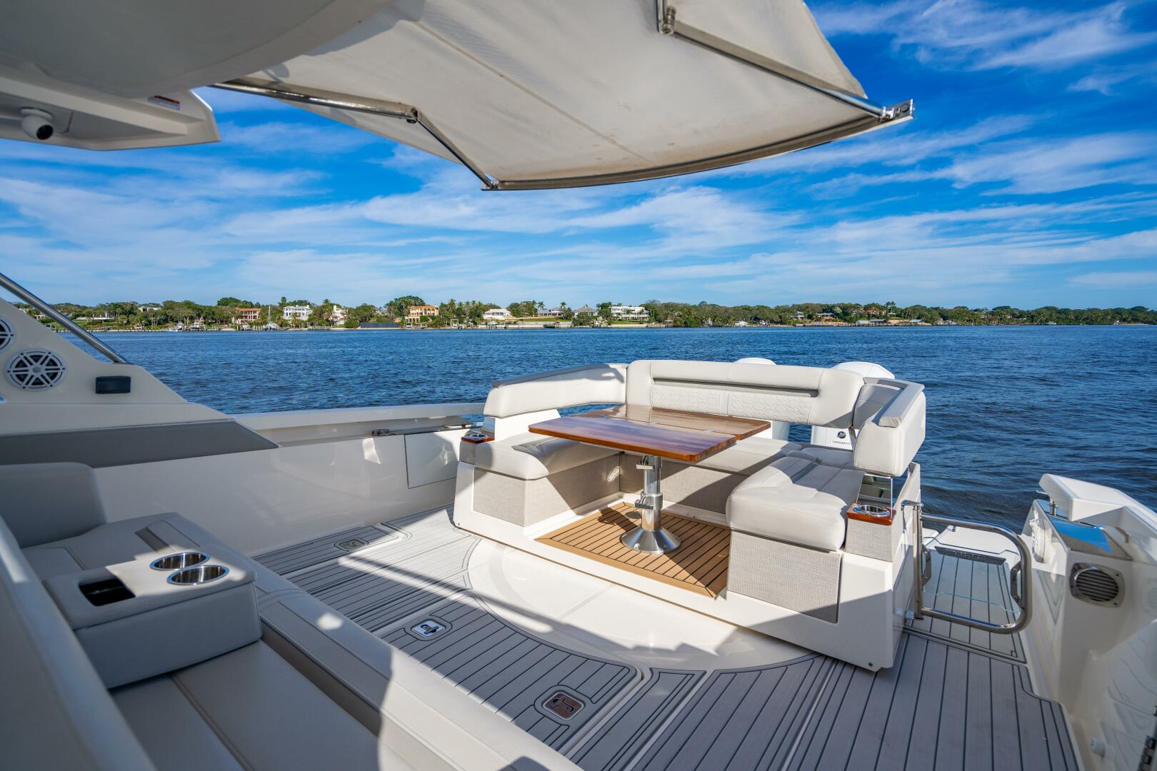 2022 Tiara Yachts 43 LS - Image 50