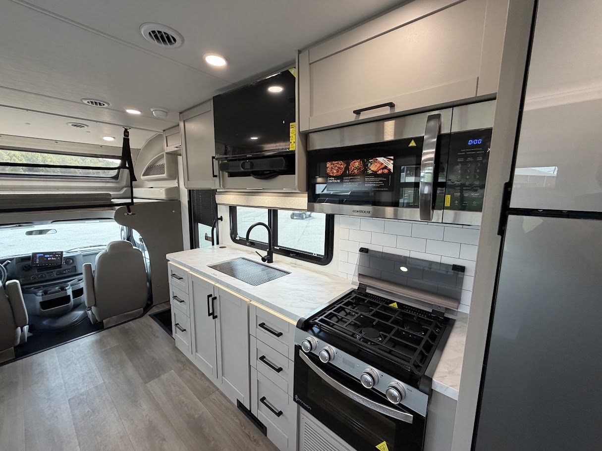 2027 JAYCO GREYHAWK 29MV - Image 29