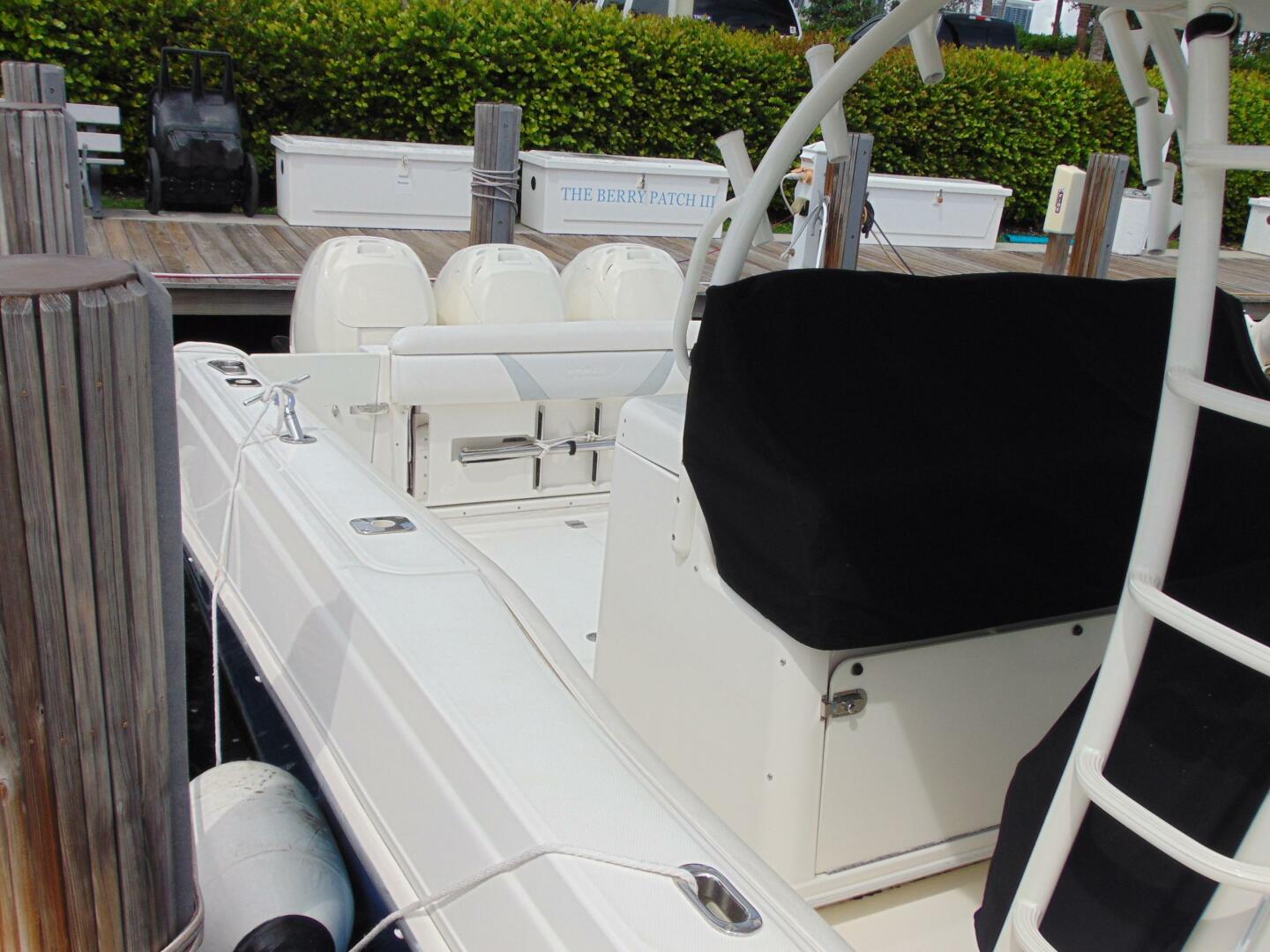 2013 Boston Whaler 370 Outrage - Image 13
