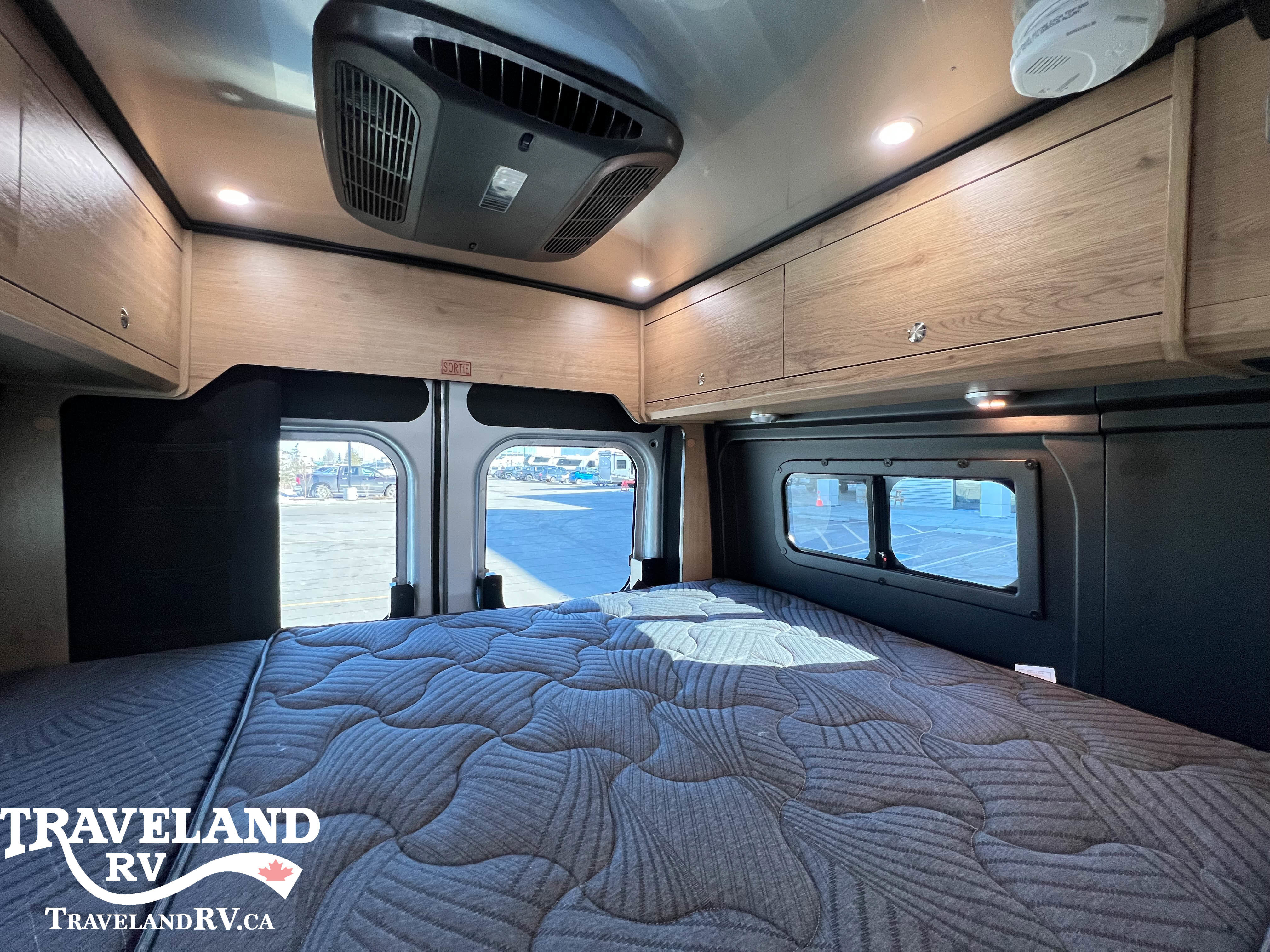 2025 Airstream Rangeline Base - Image 21