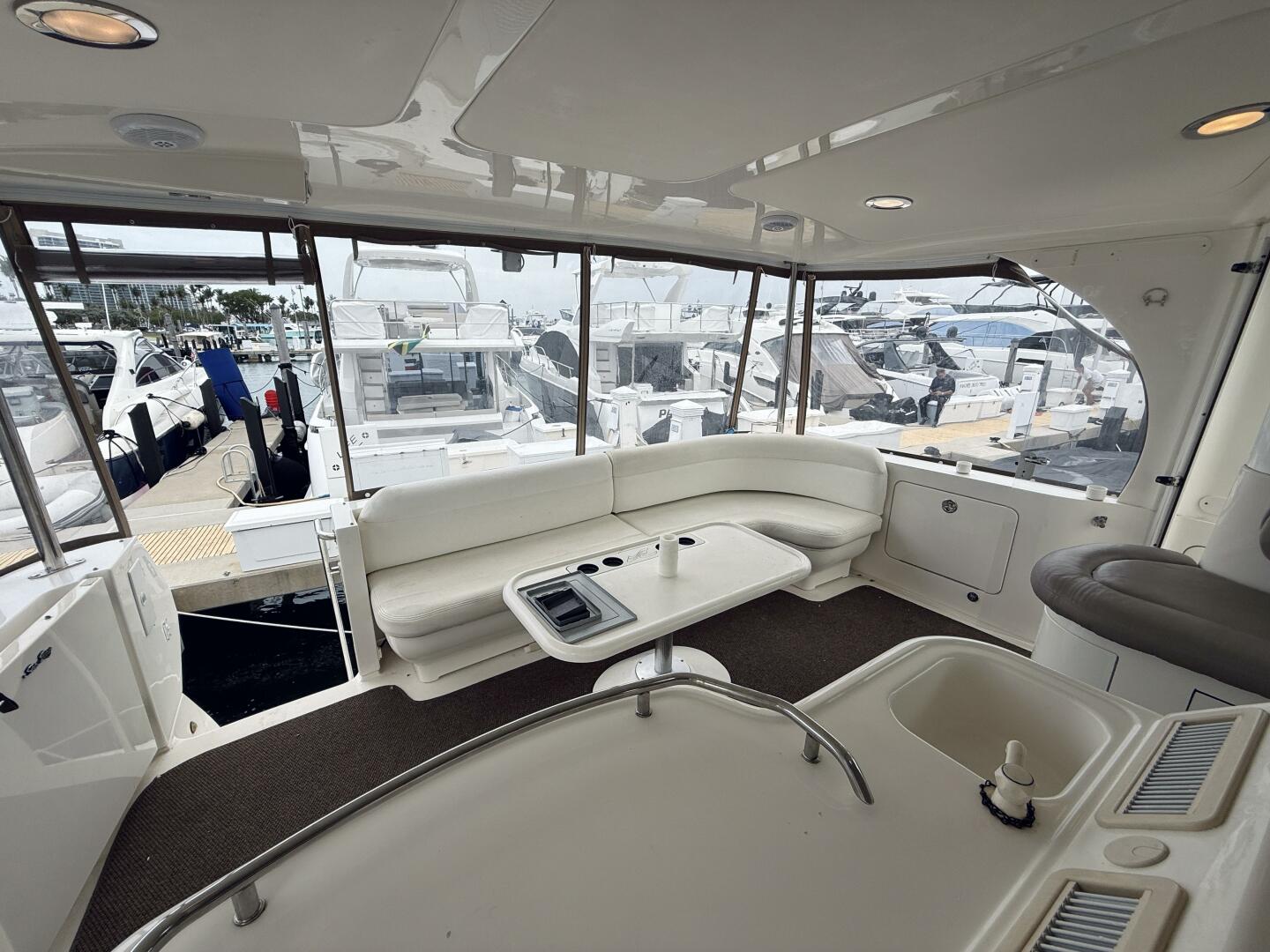 2003 Sea Ray 480 Motor Yacht - Image 31