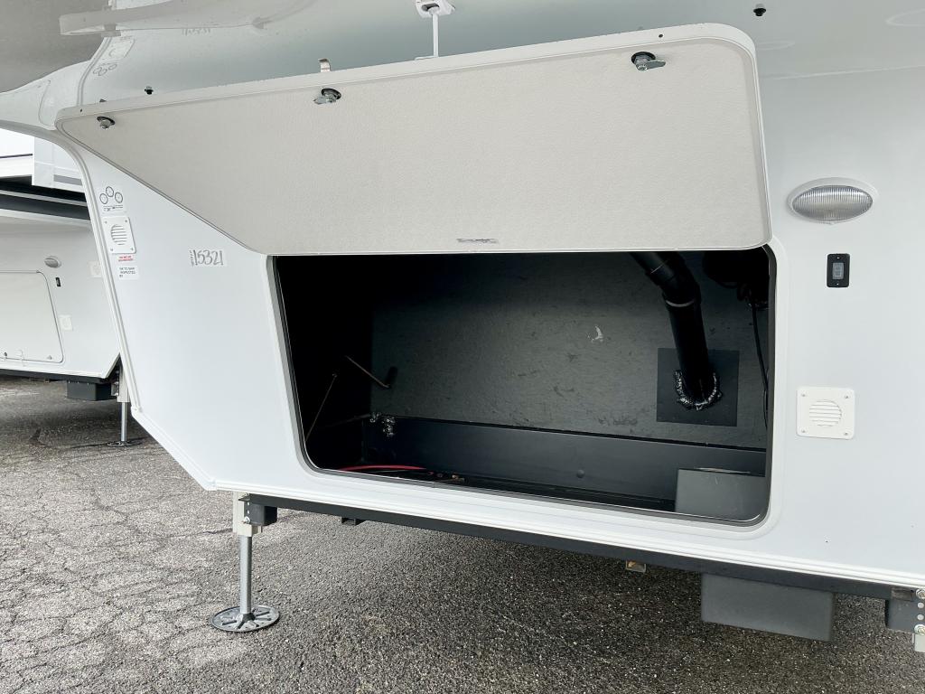 2026 PALOMINO 384RKH - Image 40