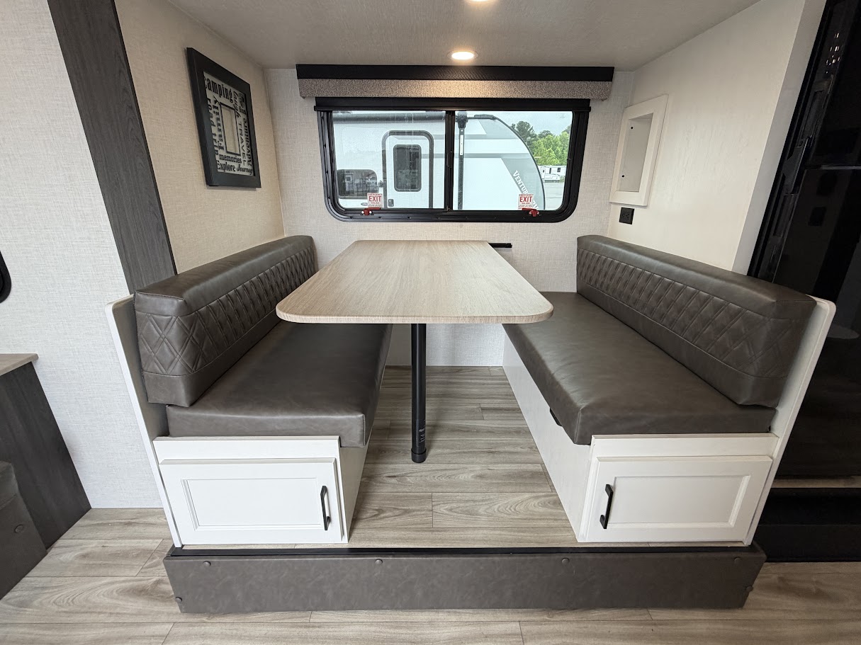 2026 VENTURE RV SPORTTREK STINGER 232VRL - Image 16