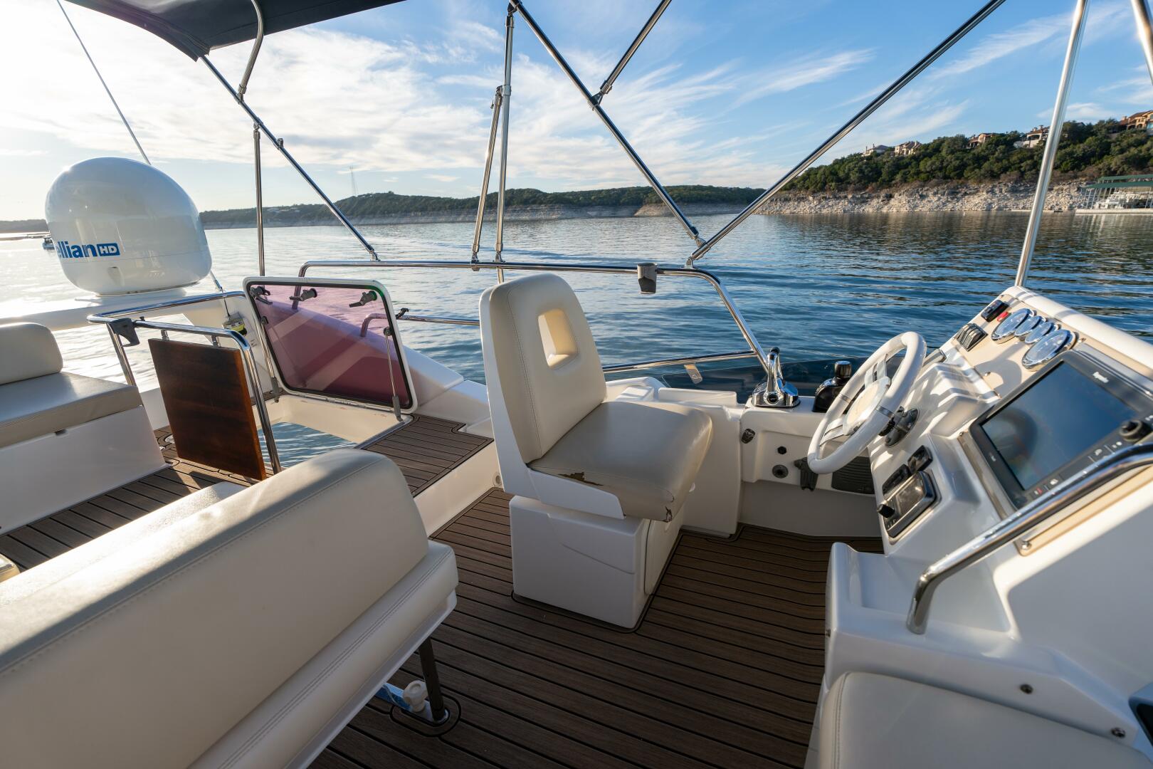 2013 Azimut 40 Flybridge - Image 59