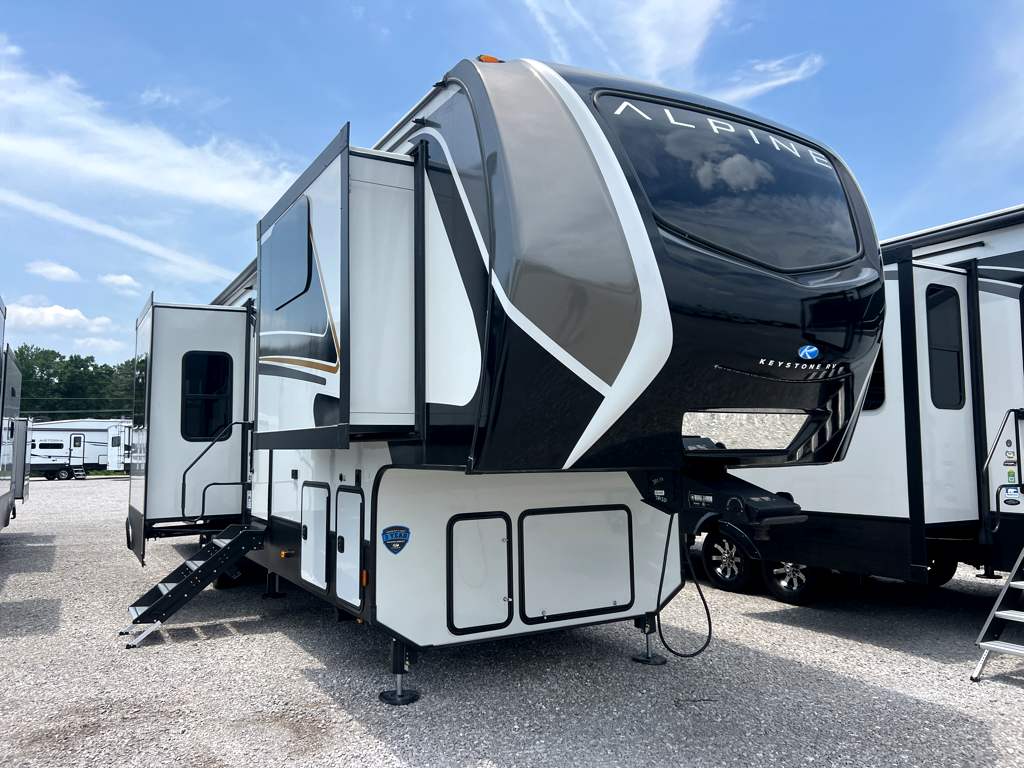 2025 Keystone ALPINE 3820FK - Image 1