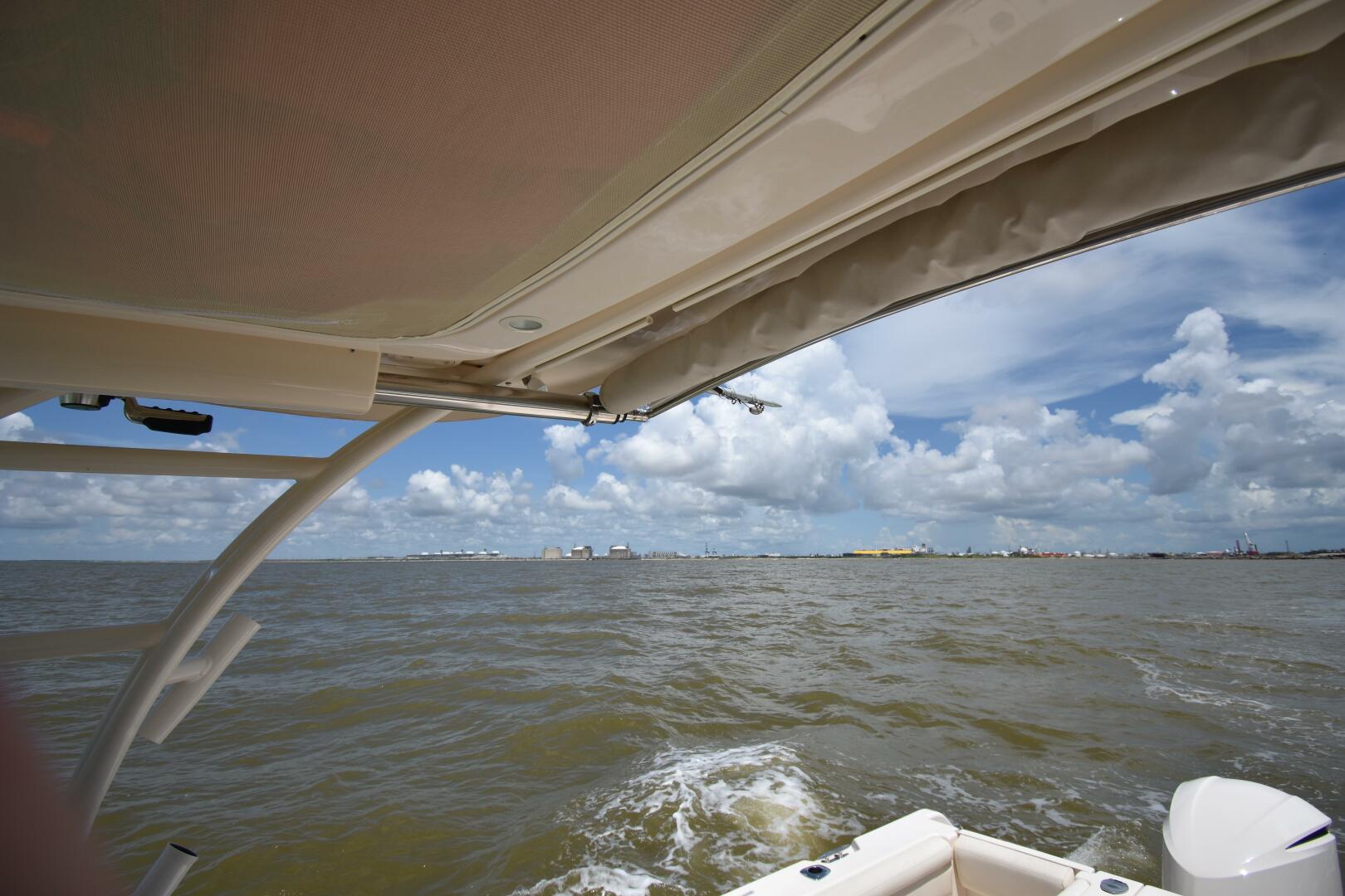 2016 Grady-White 330 Express - Image 49