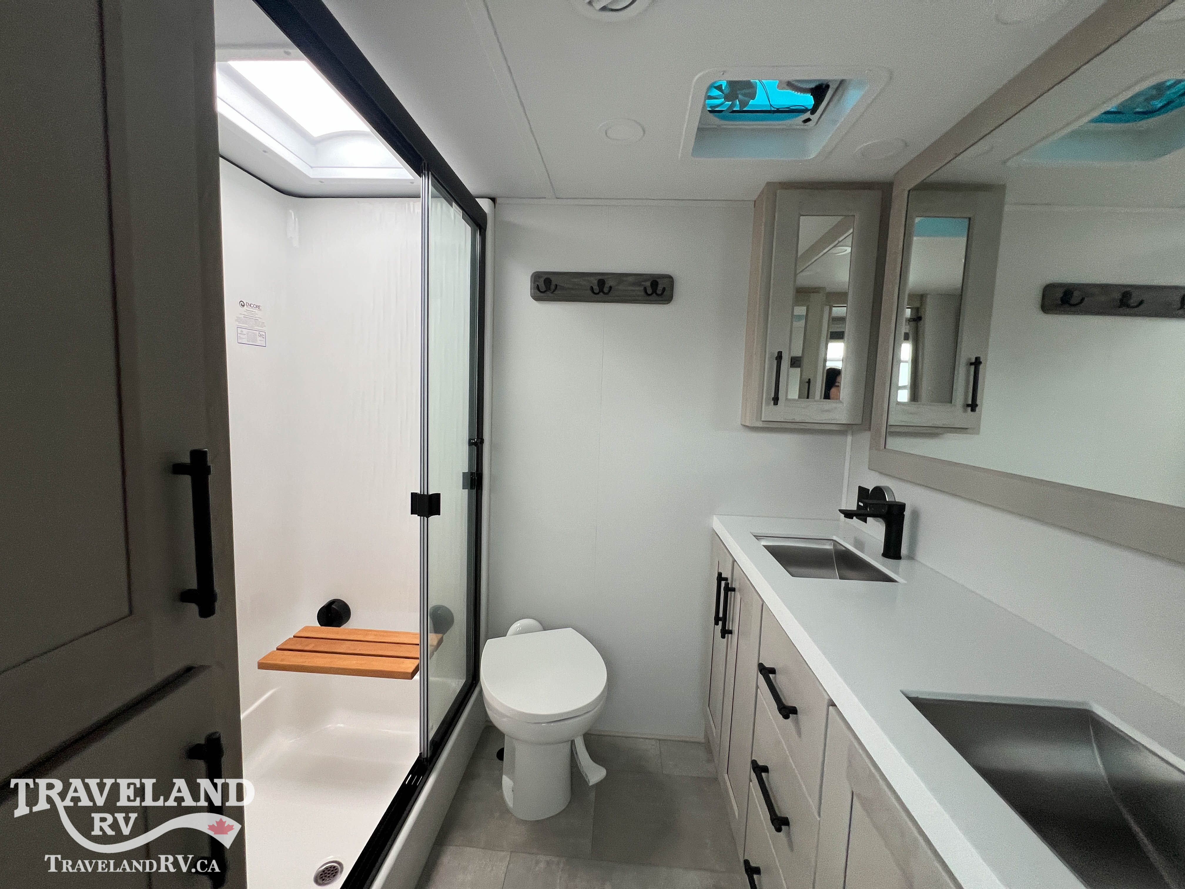 2025 Grand Design Solitude 390RK - Image 20