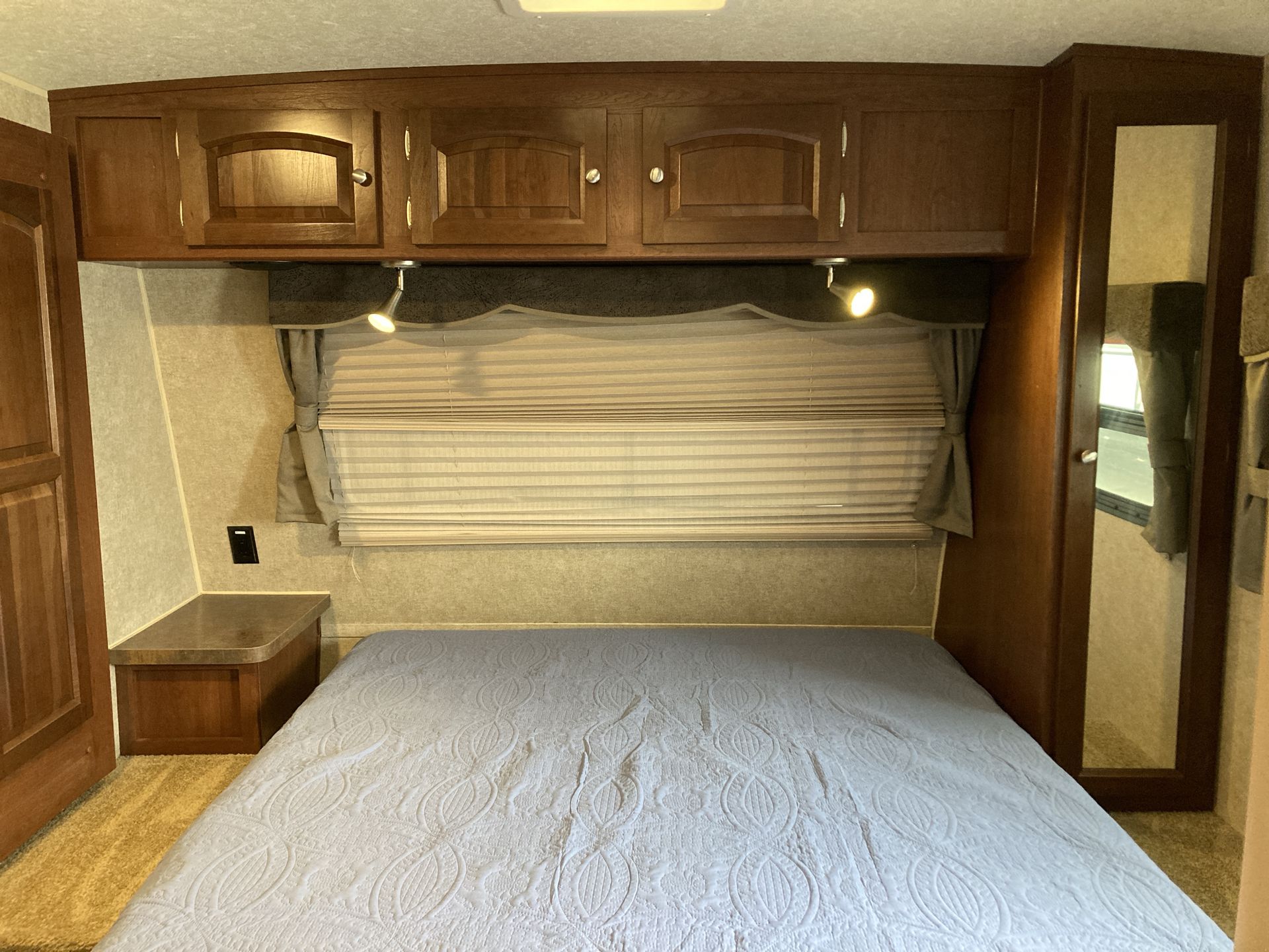 2015 Forest River Rockwood Ultra Lite 2604WS - Image 21