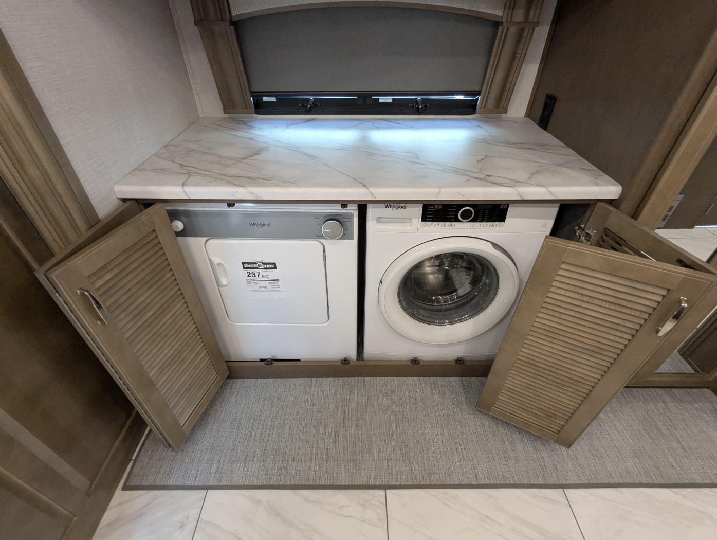2026 Fleetwood Discovery 38N - Image 31