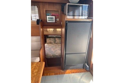 1998 Sabreline 36 AFT CABIN - Image 65