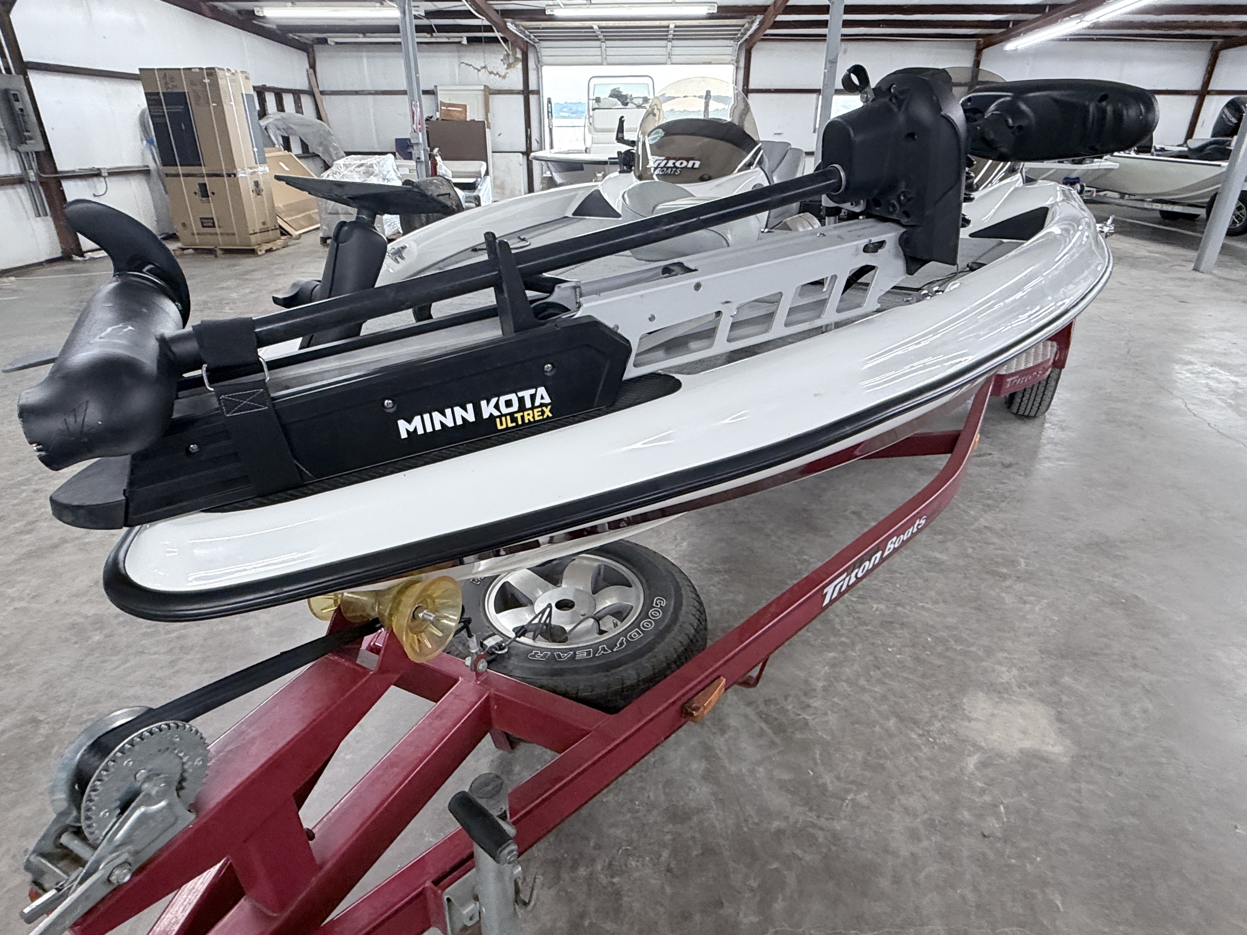 2003 TRITON 2003 TR-186DC - Image 1