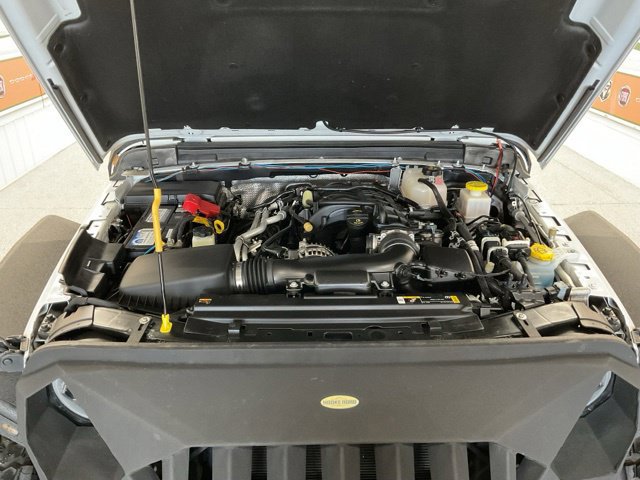2025 Jeep Gladiator Sport S 4x4 - Image 11