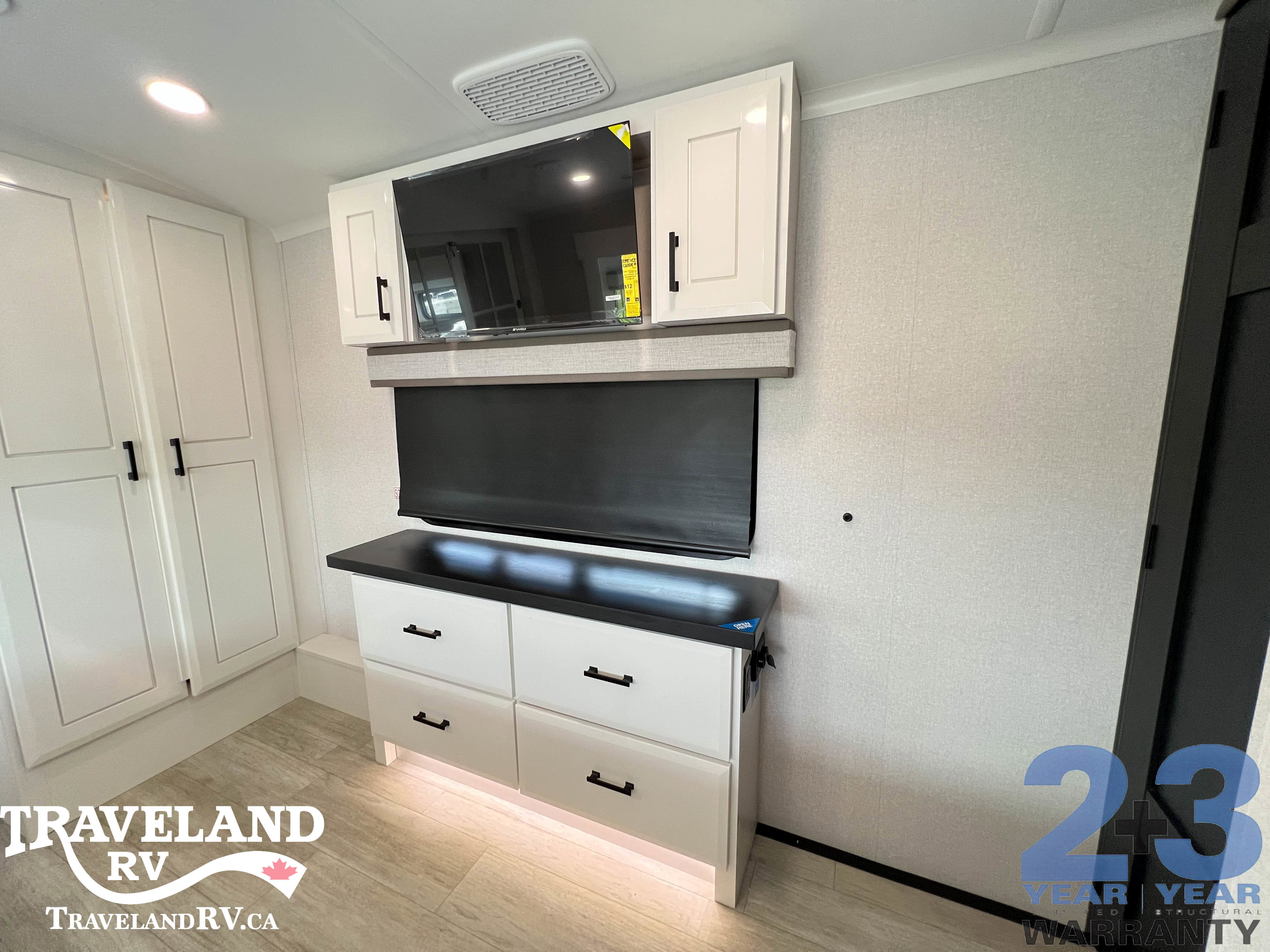 2026 Jayco Pinnacle 32RLTS - Image 40