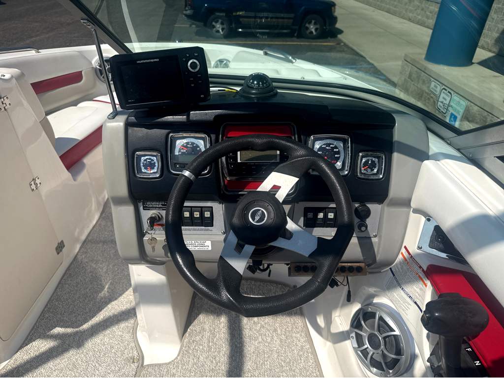 2010 Chaparral 206 SSI - Image 17