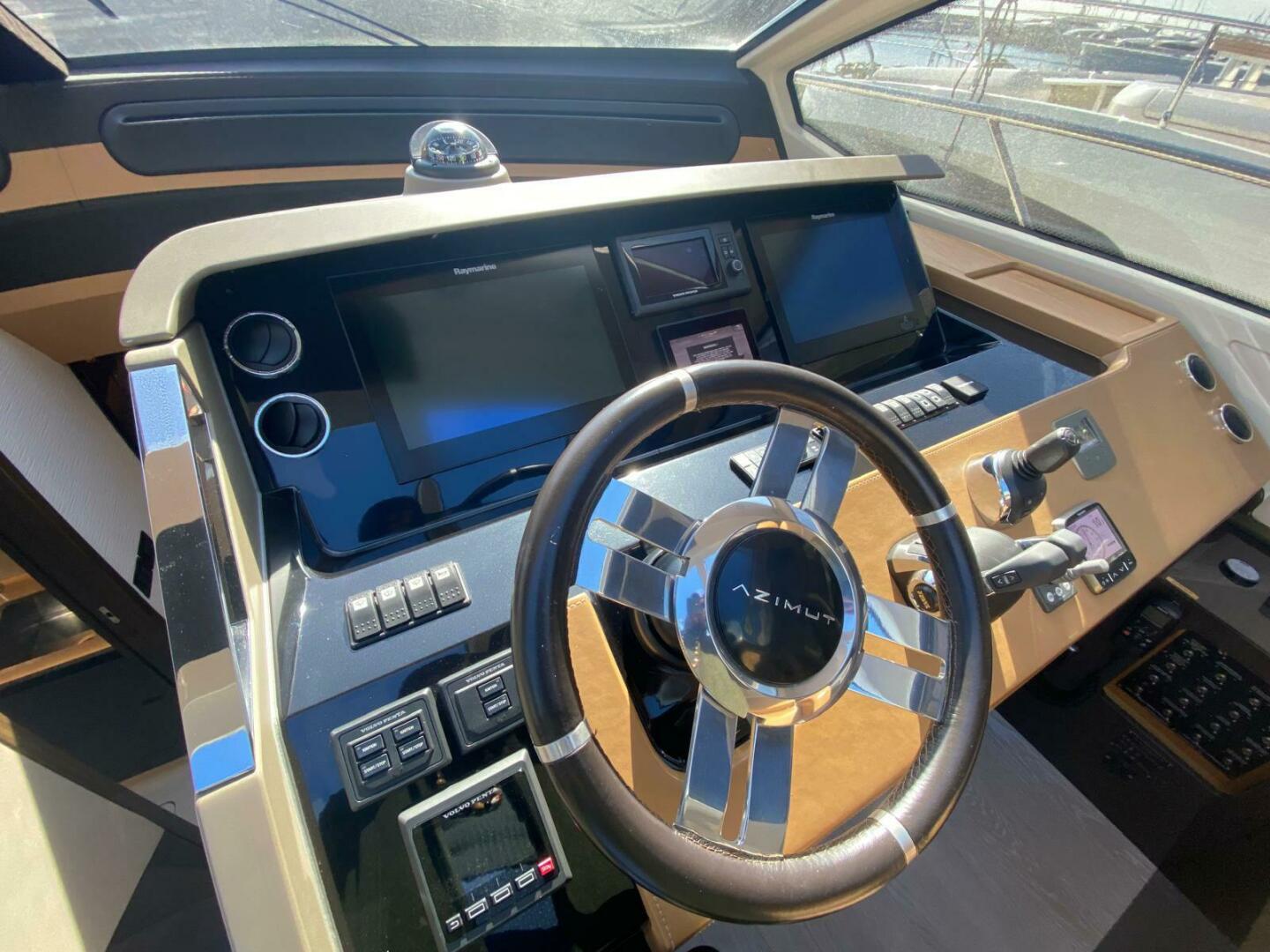 2016 Azimut 77S - Image 29