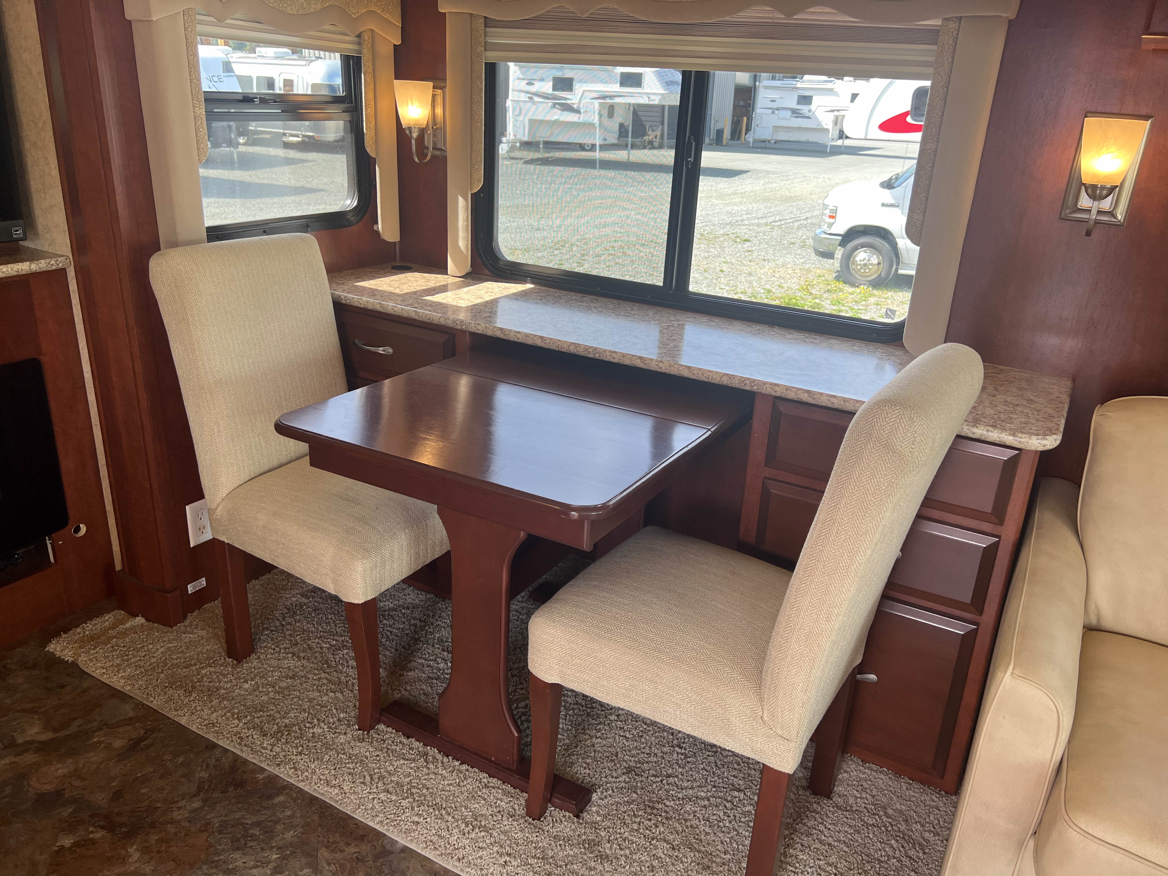 2011 NEWMAR BAYSTAR 3302 - Image 18