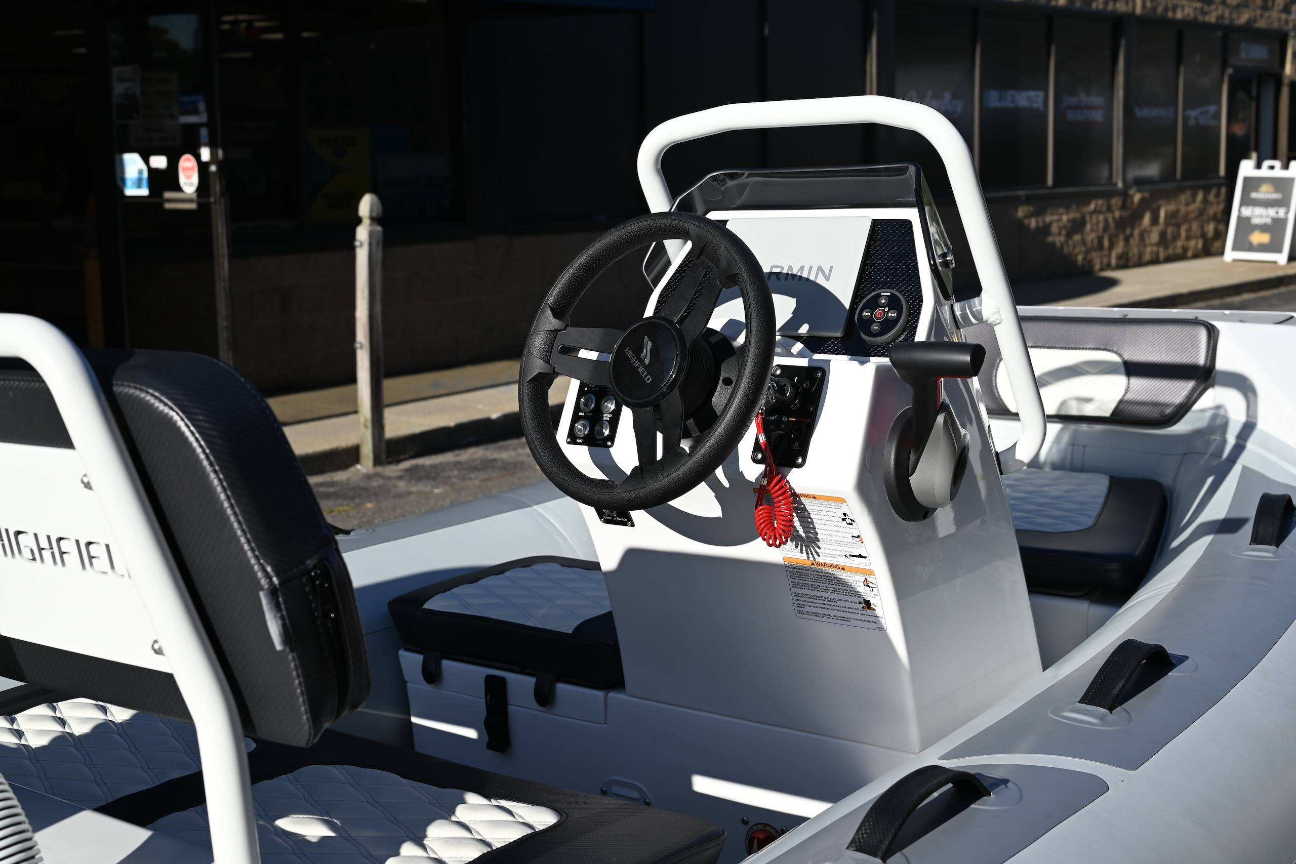 2027 Highfield Sport 330 Standard - Image 10