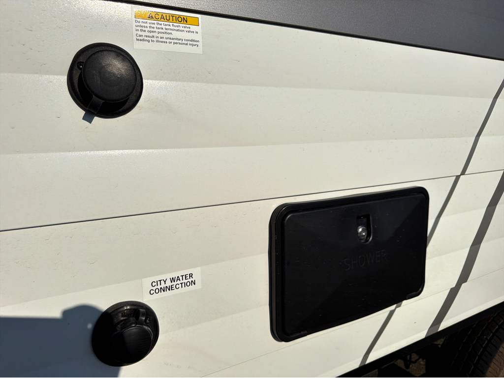 2027 Jayco Jay Flight SLX 210QB - Image 11