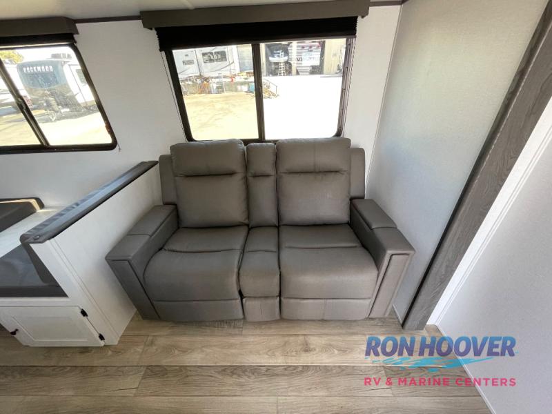 2025 COACHMEN 24RB - Image 10