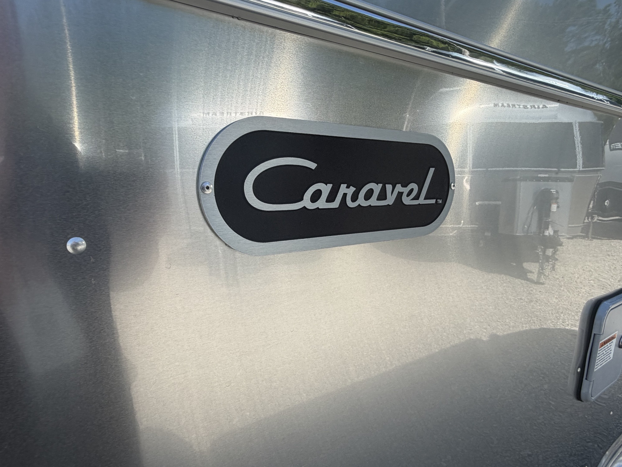 2027 AIRSTREAM CARAVEL 16RB - Image 18