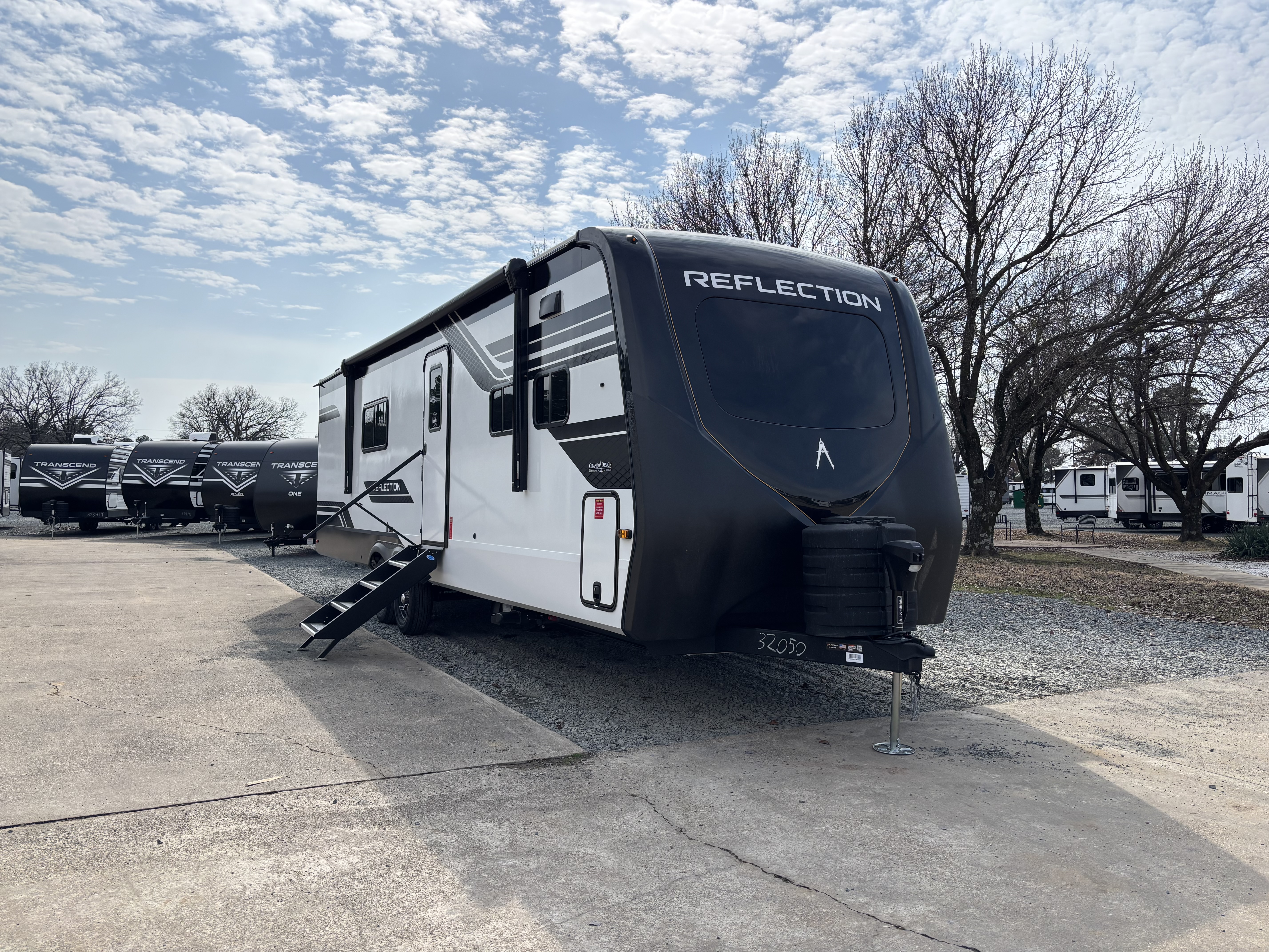 2026 Grand Design Reflection Travel Trailer 322FKTS - Image 1