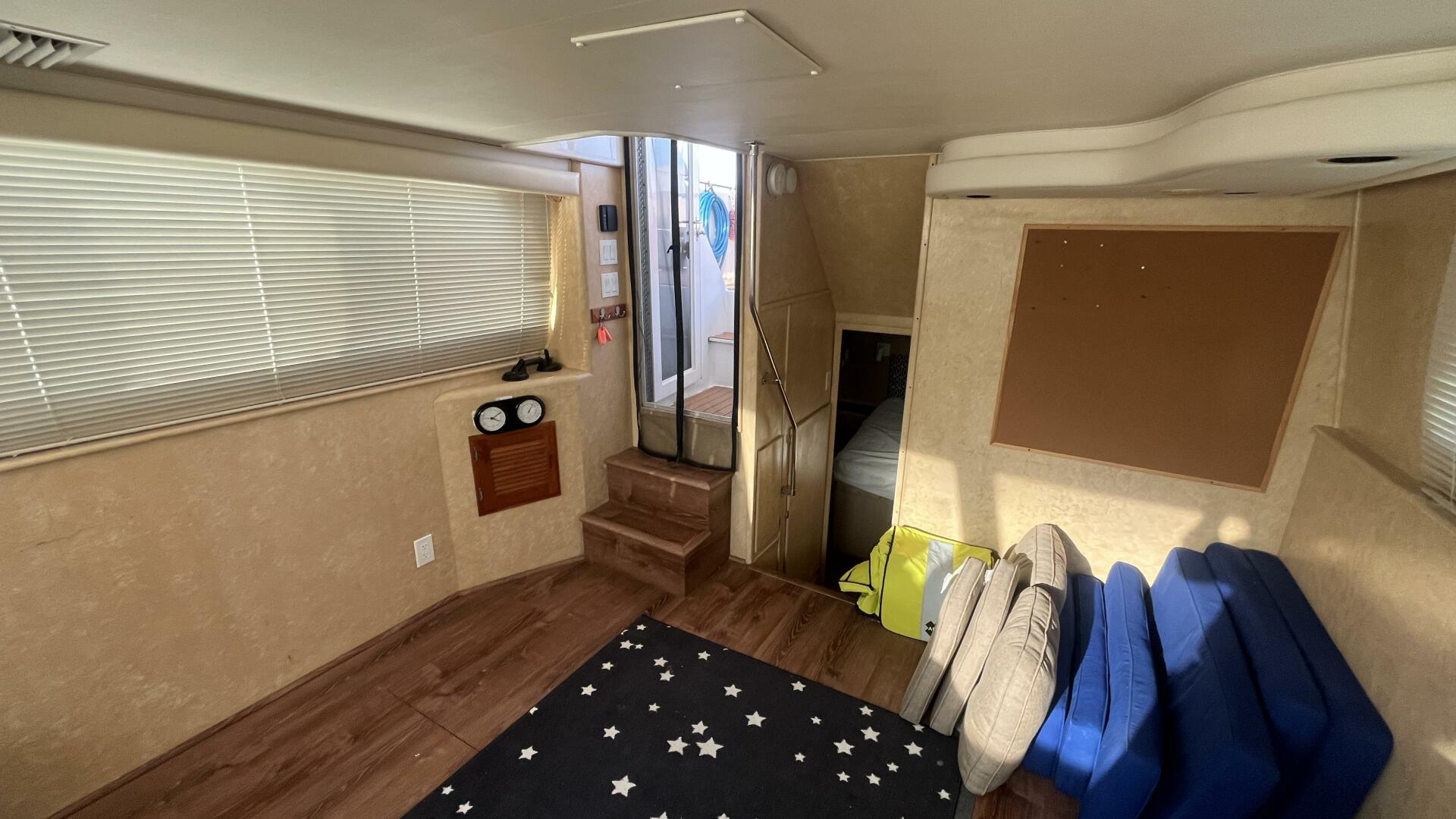 1994 Hatteras Double Cabin - Image 30