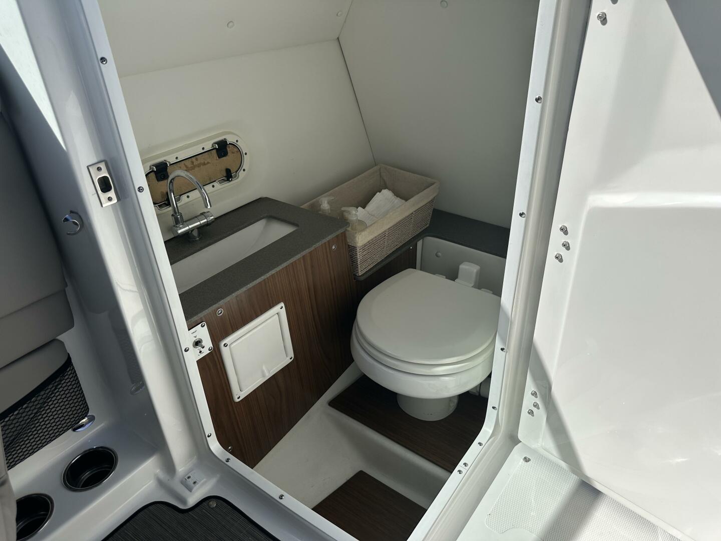 2019 Chaparral 21 H2O Sport - Image 151