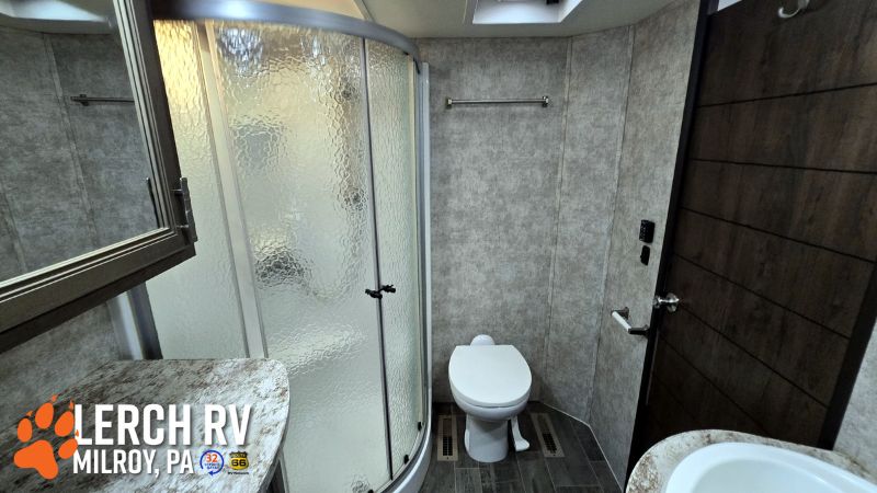 2018 Highland Ridge Open Range Roamer RF376FBH - Image 30