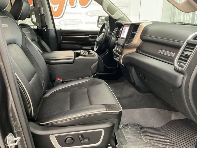 2022 Ram 1500 Pickup Crew Cab Laramie 4WD - Image 32