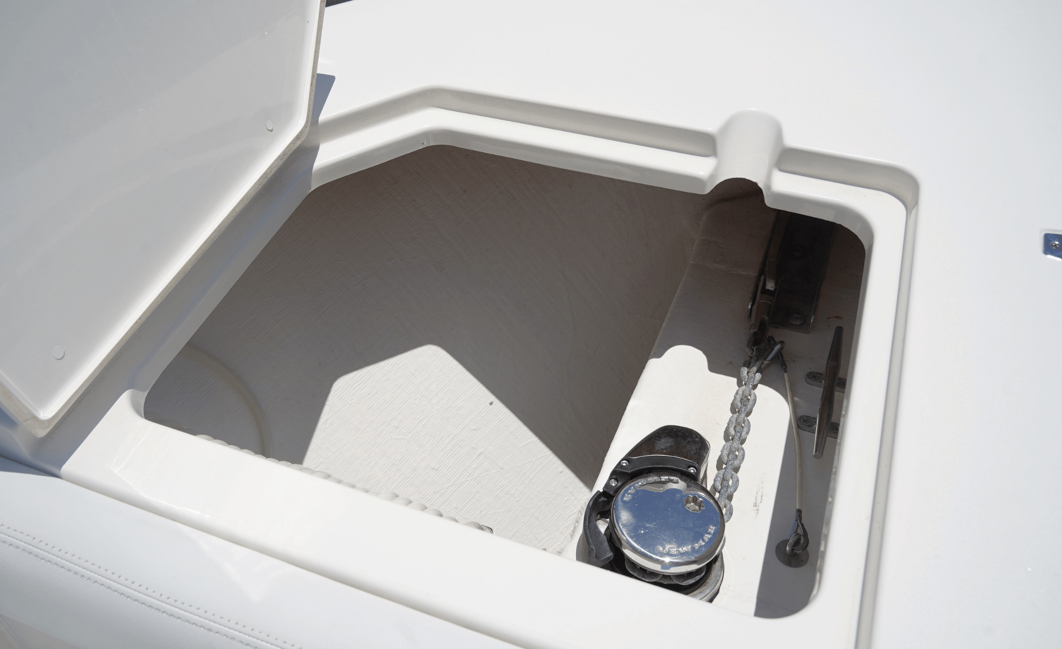2021 COBIA 330DC - Image 47