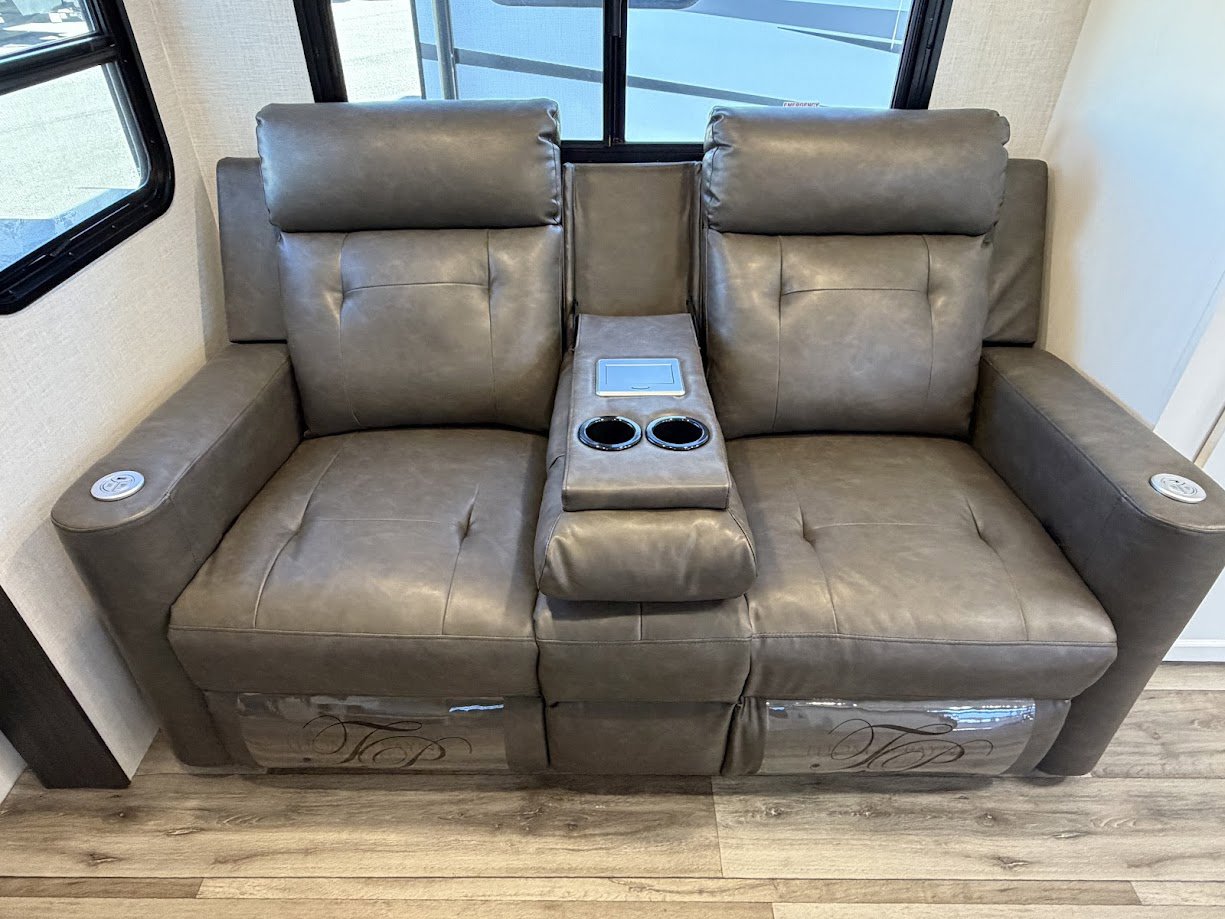 2026 VENTURE RV SPORTTREK 271VRB - Image 30