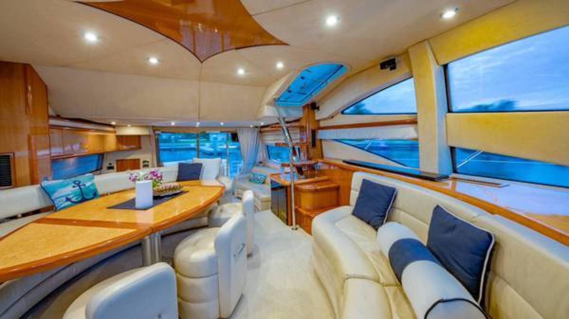 2004 Sunseeker Manhattan - Image 12