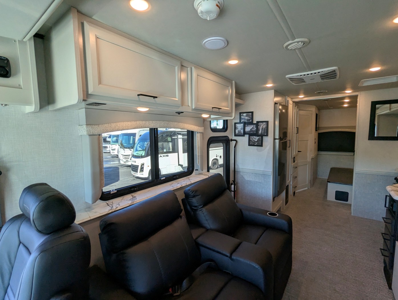 2026 Fleetwood Flair 28A - Image 15