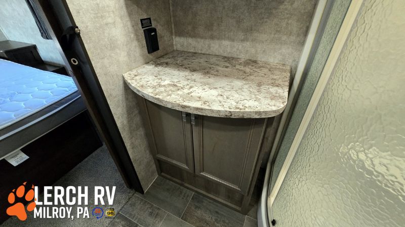 2018 Highland Ridge Open Range Roamer RF376FBH - Image 34