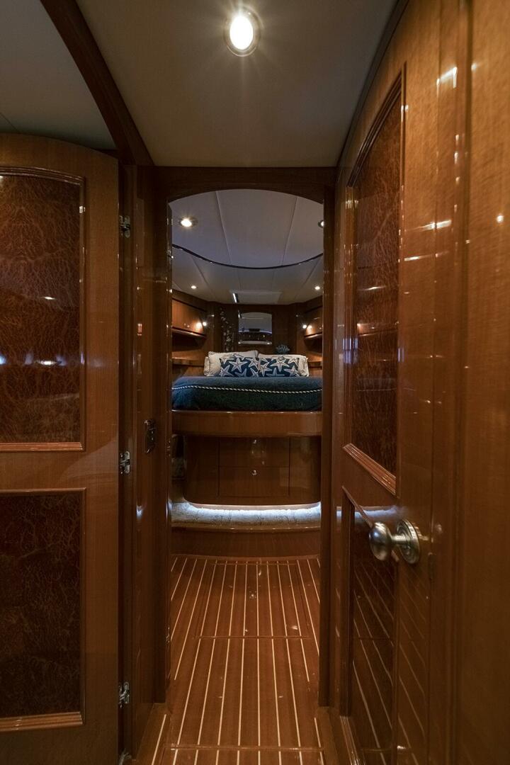 2013 Hampton 680 LRC - Image 27