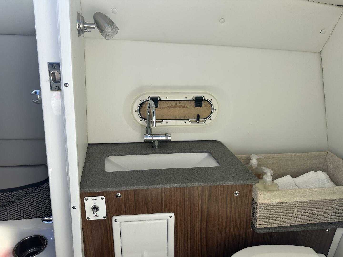 2019 Chaparral 21 H2O Sport - Image 154