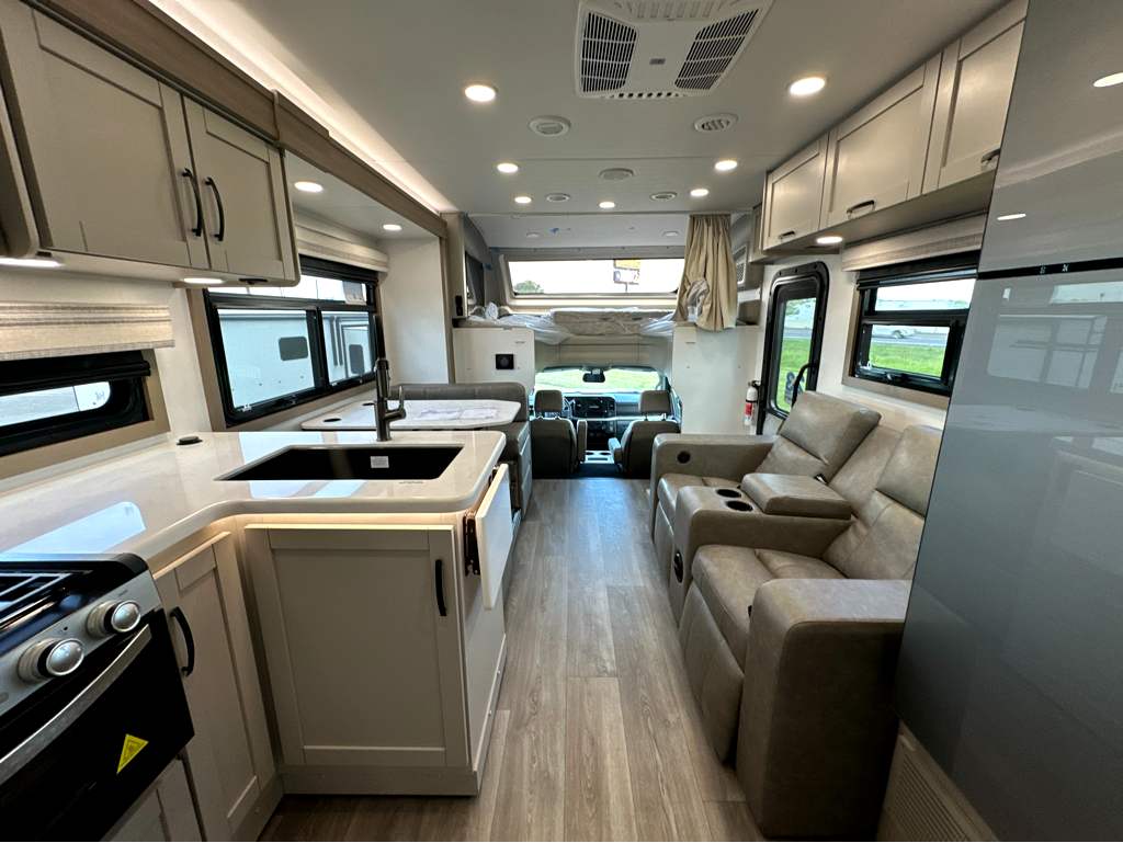 2027 JAYCO GREYHAWK XL 32U - Image 20
